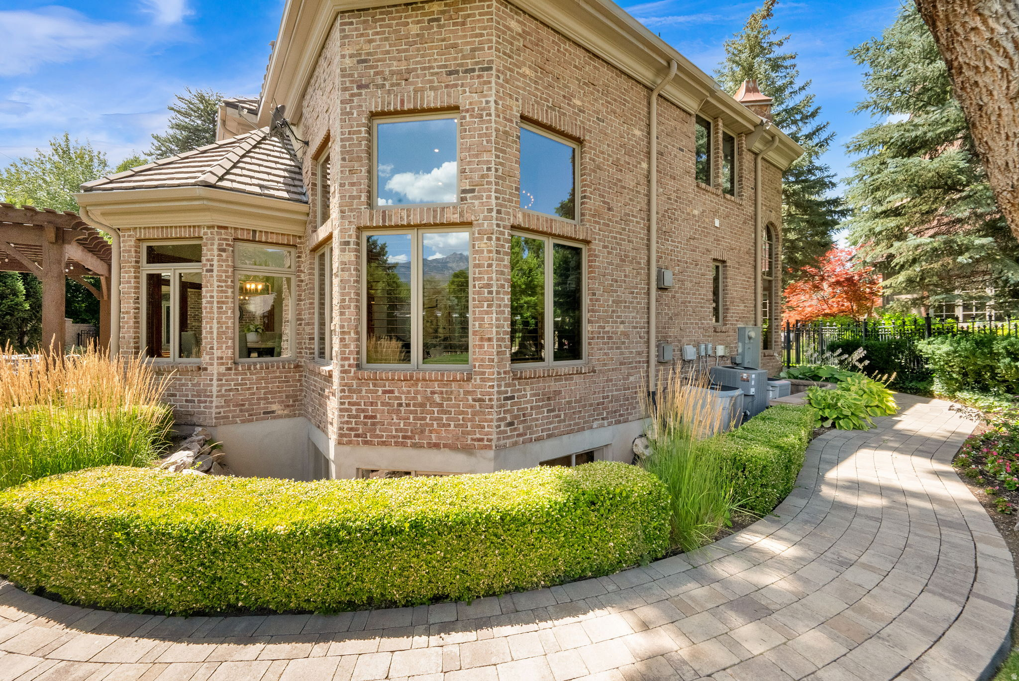 main property photo 58