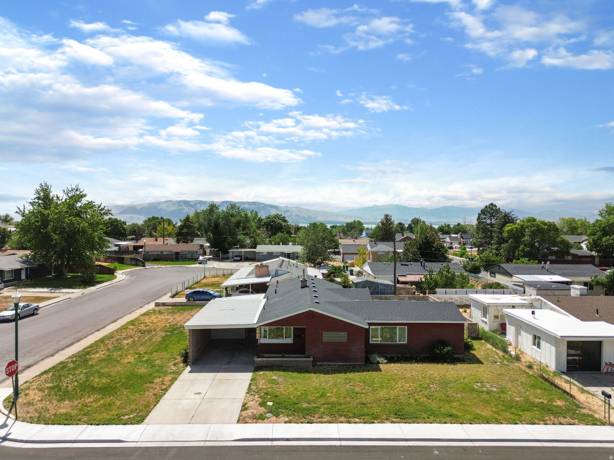 main property photo 30