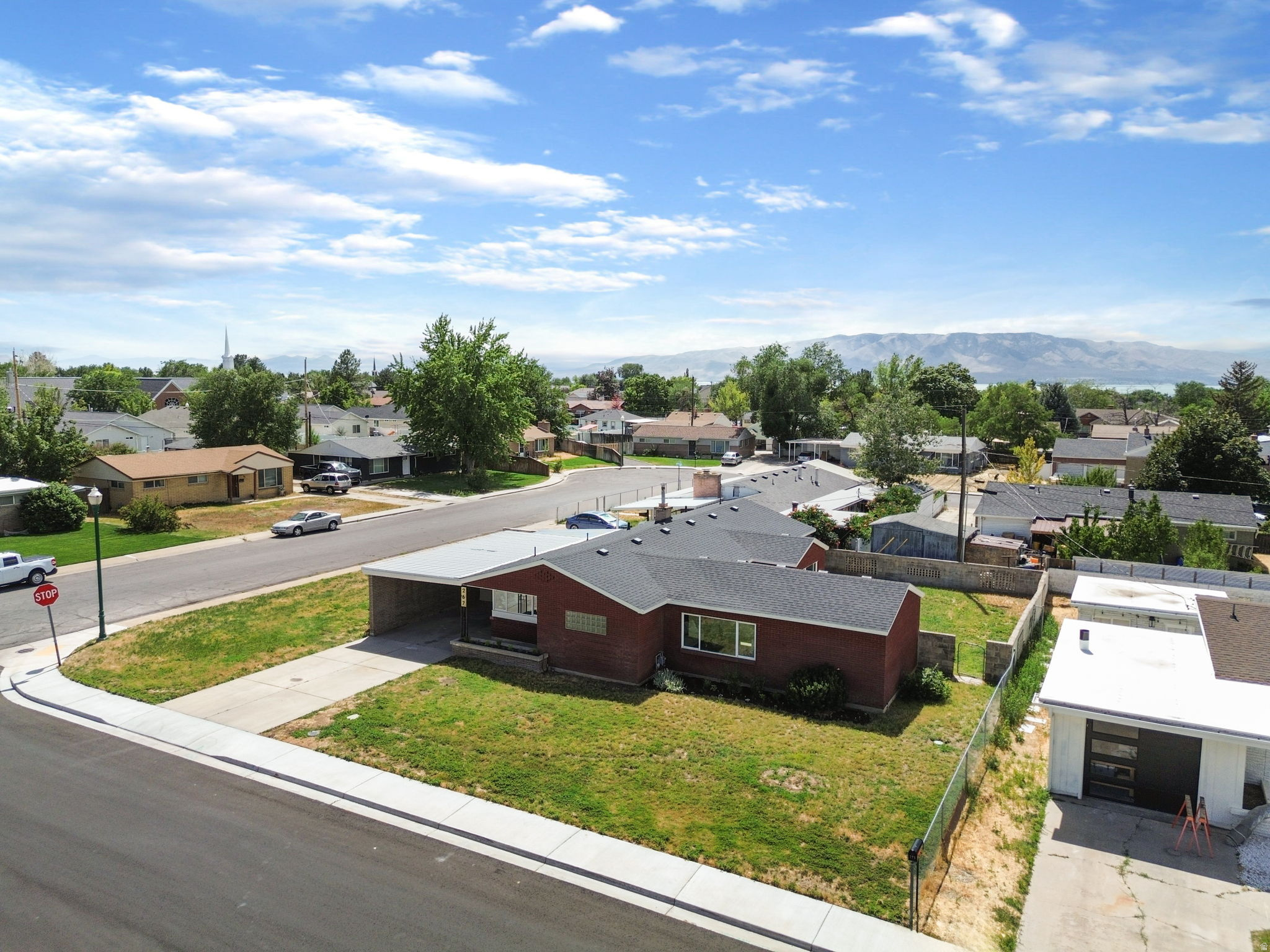 main property photo 31