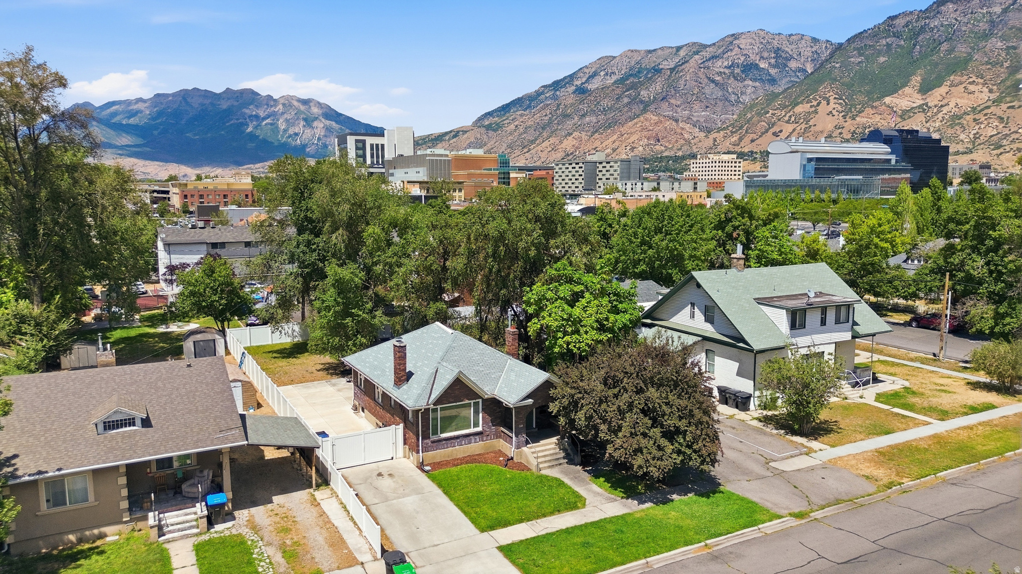 main property photo 35