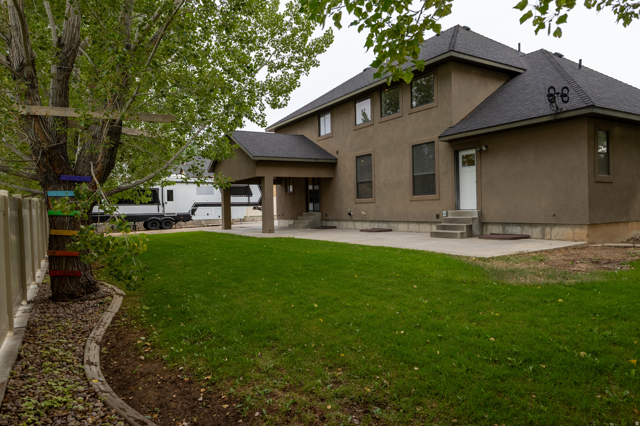 main property photo 50
