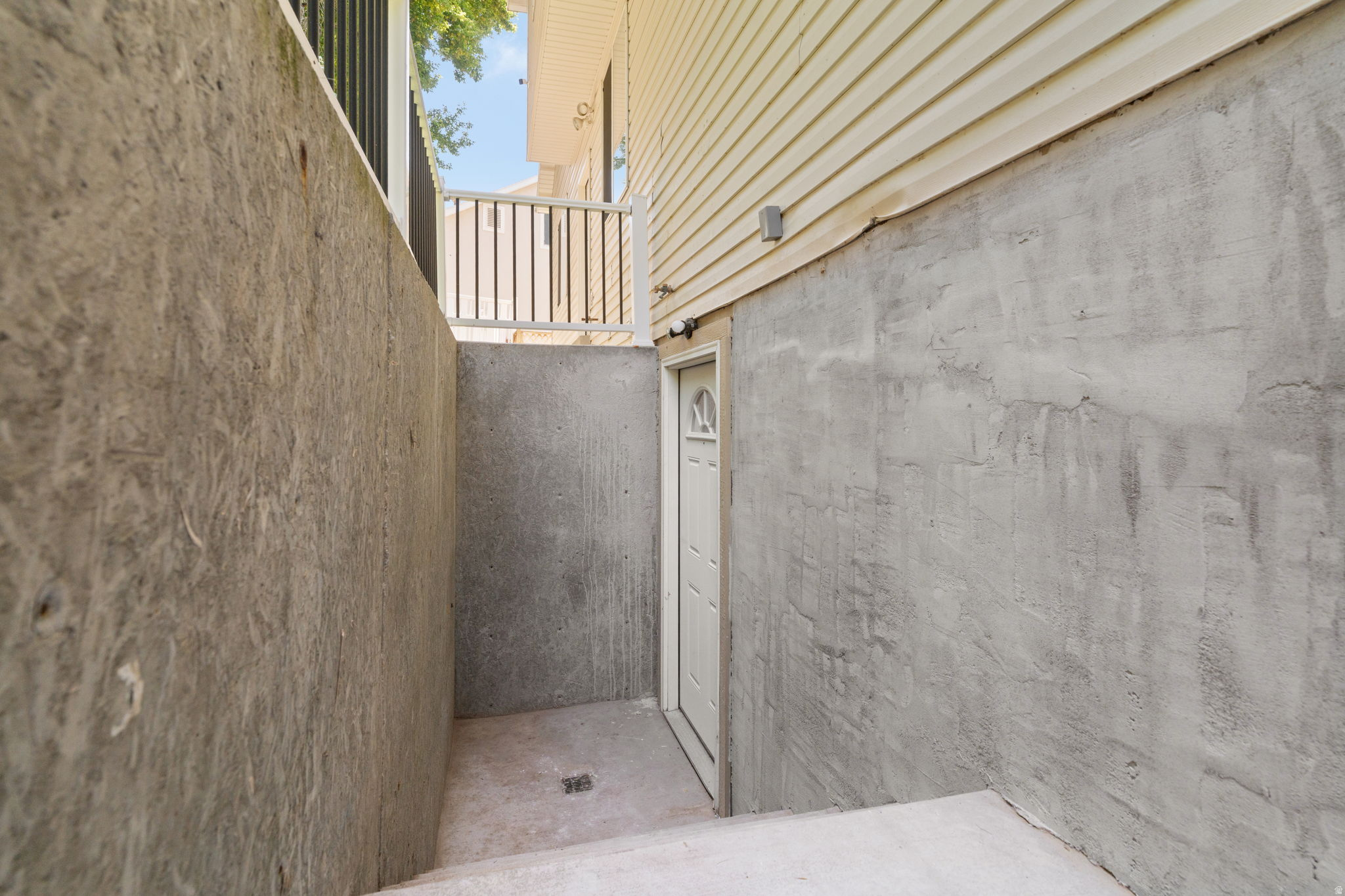 main property photo 49