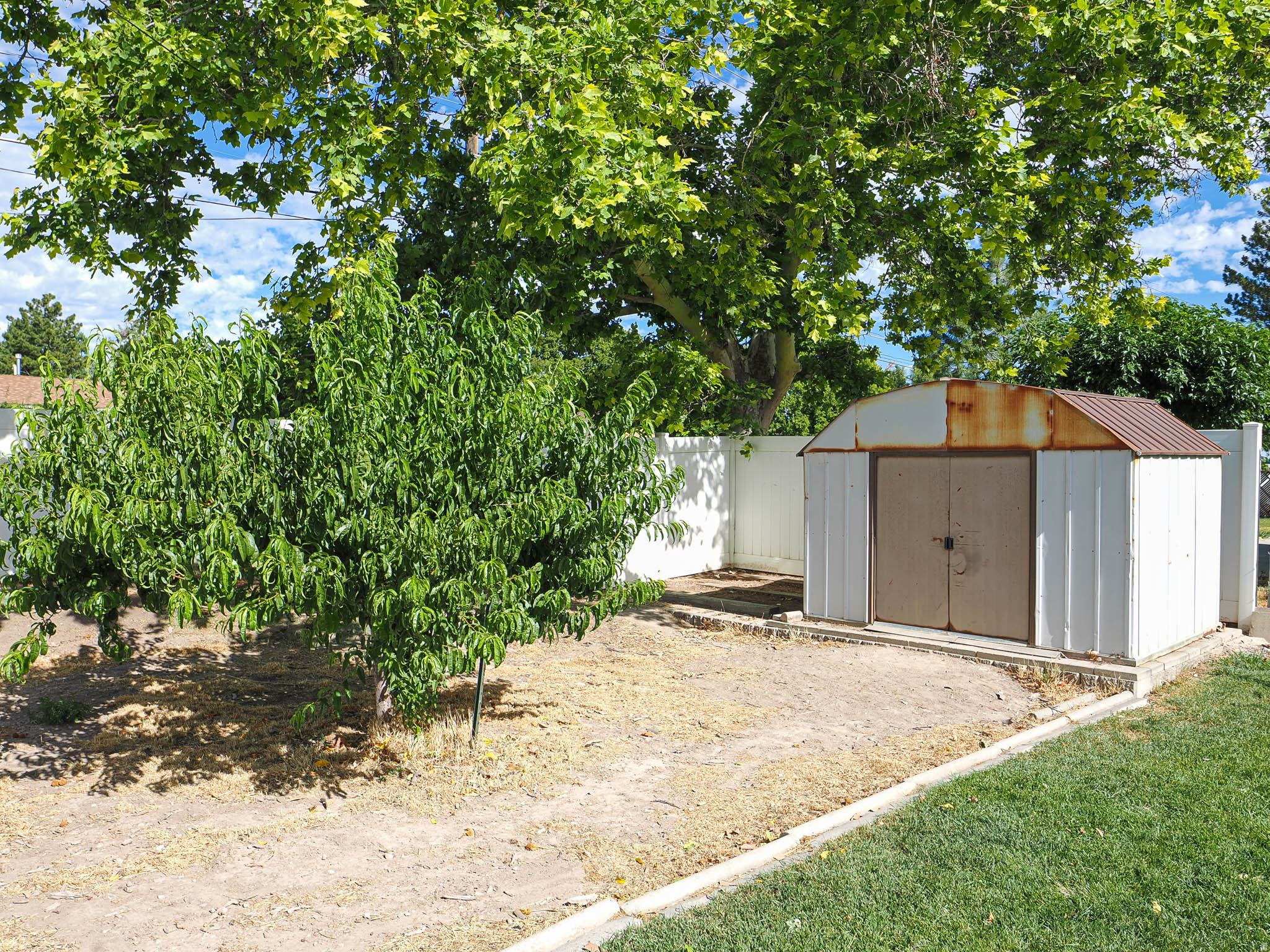 main property photo 54