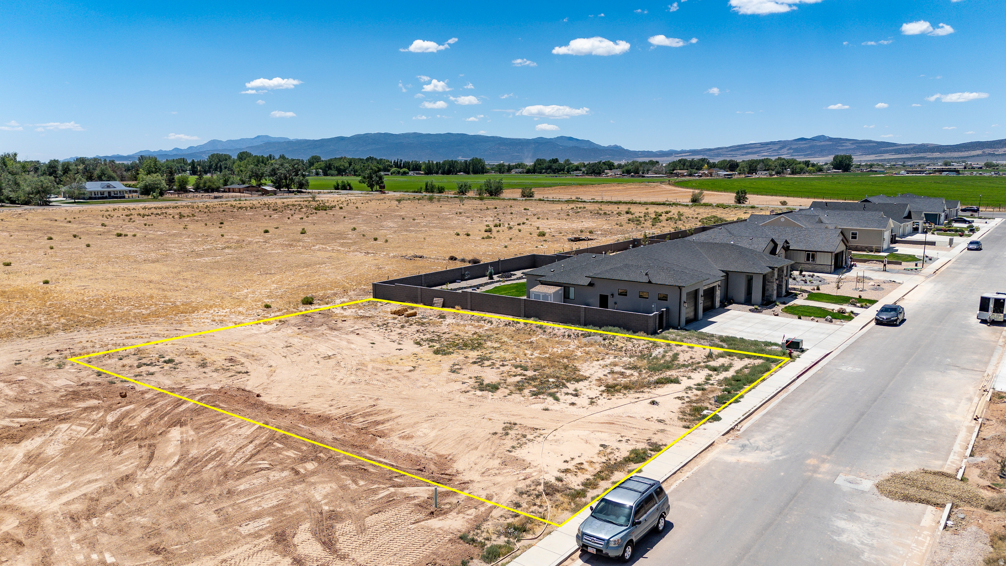 main property photo 4