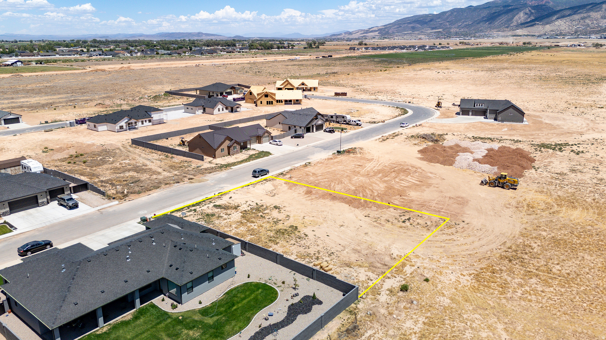 main property photo 7