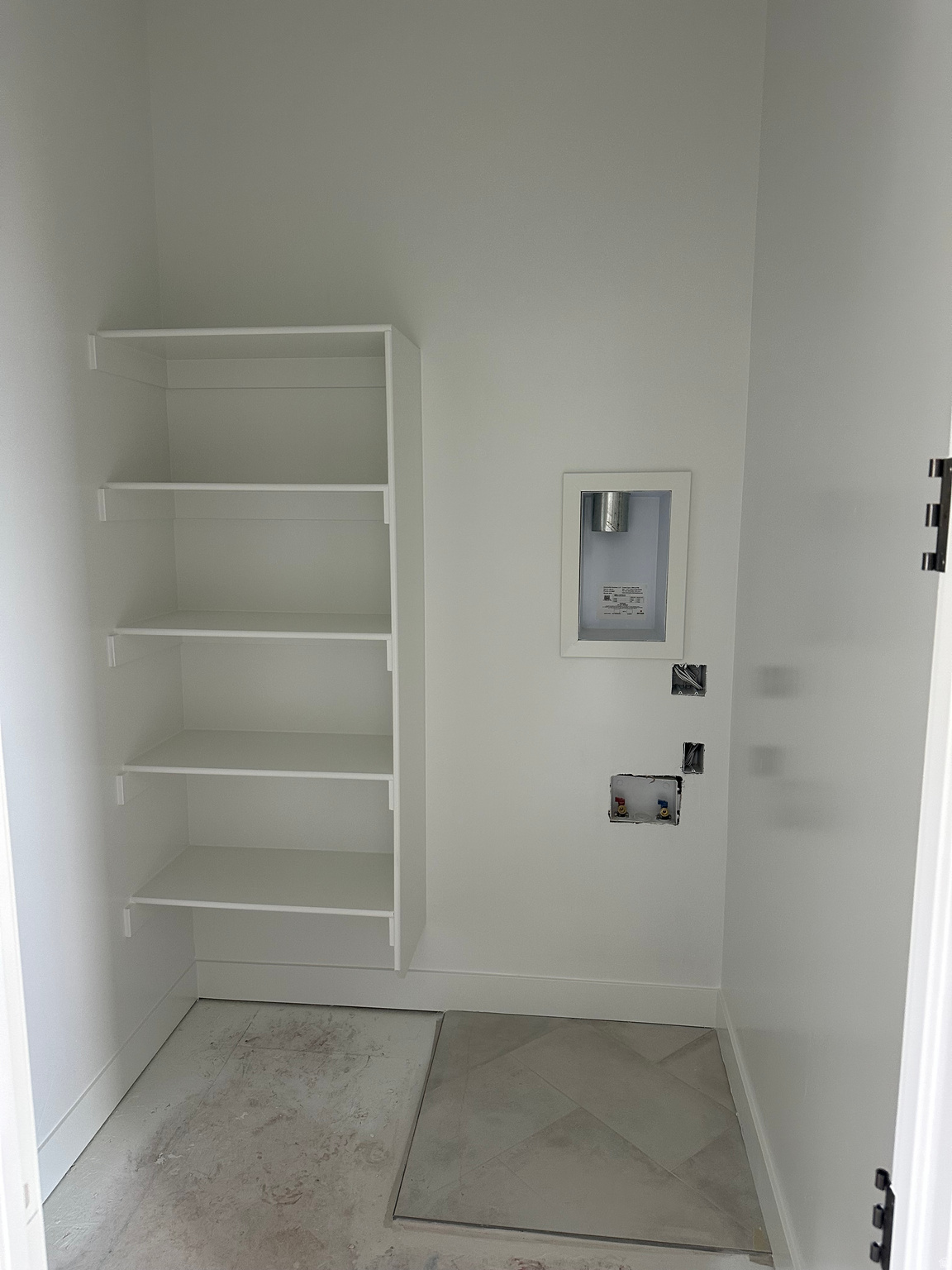main property photo 13