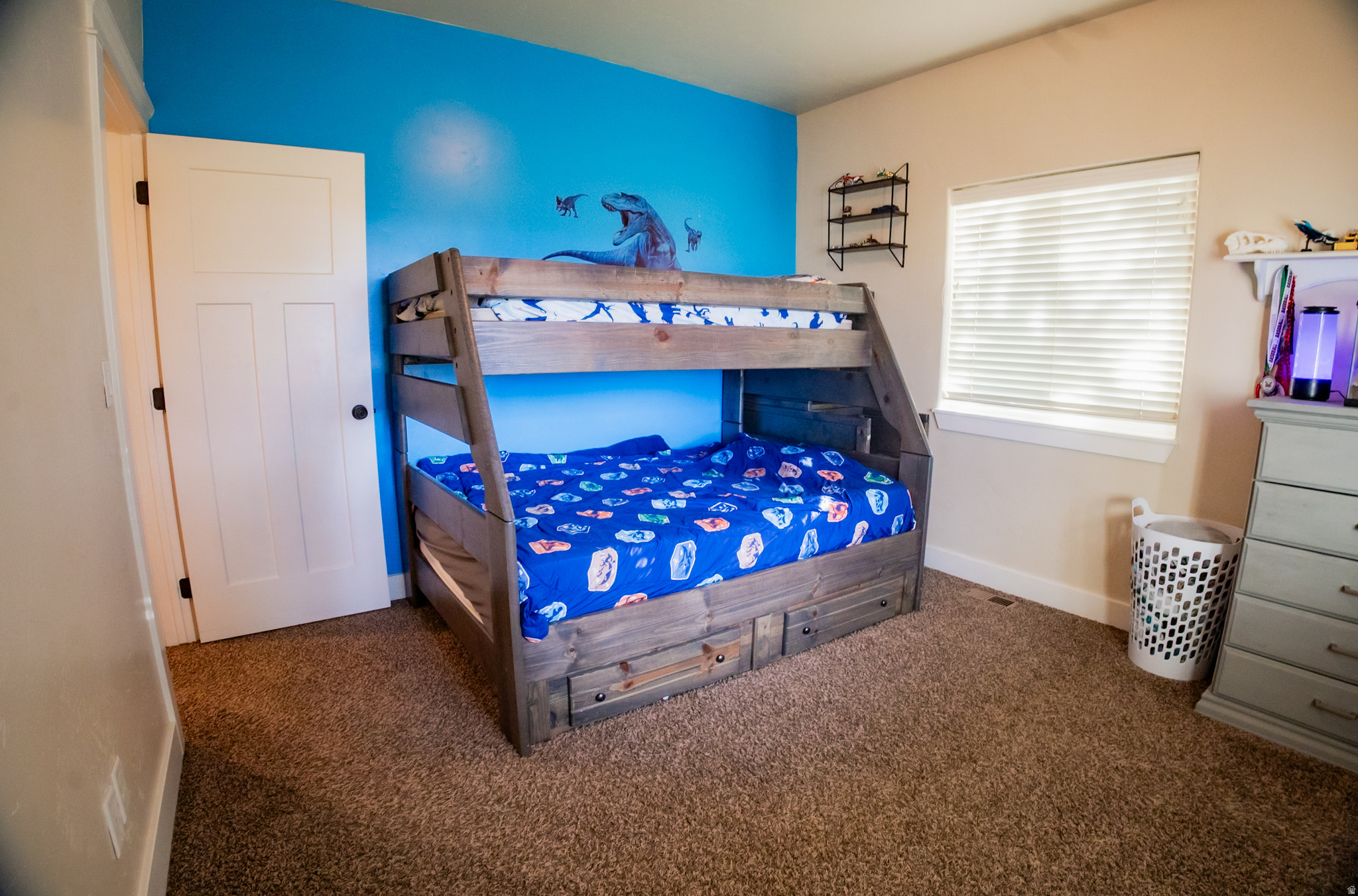 main property photo 78