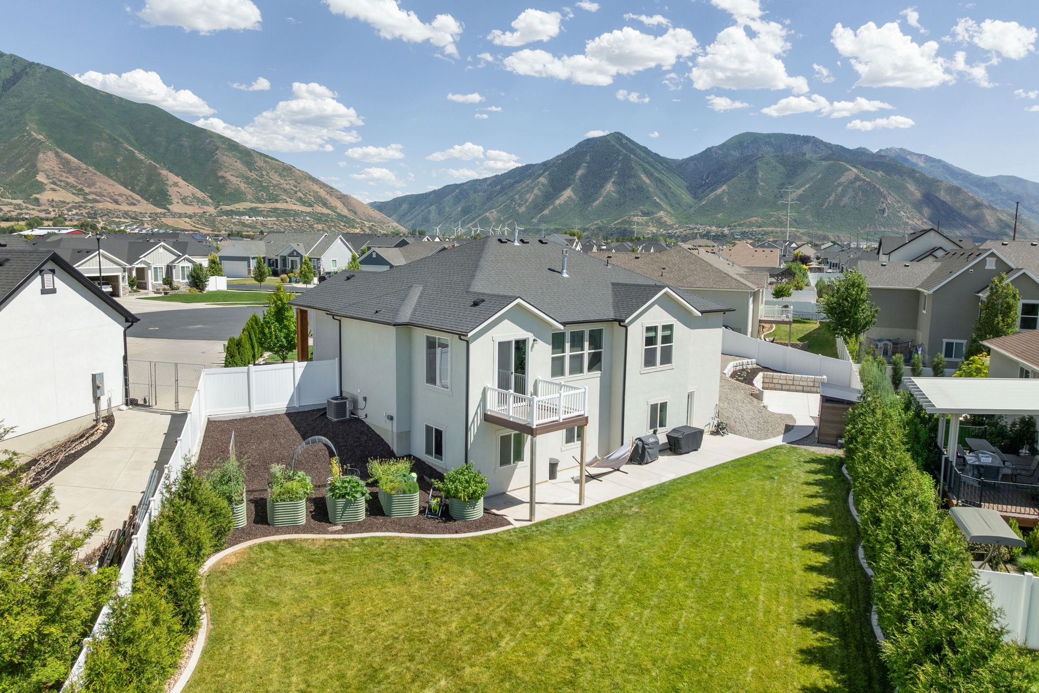 main property photo 50