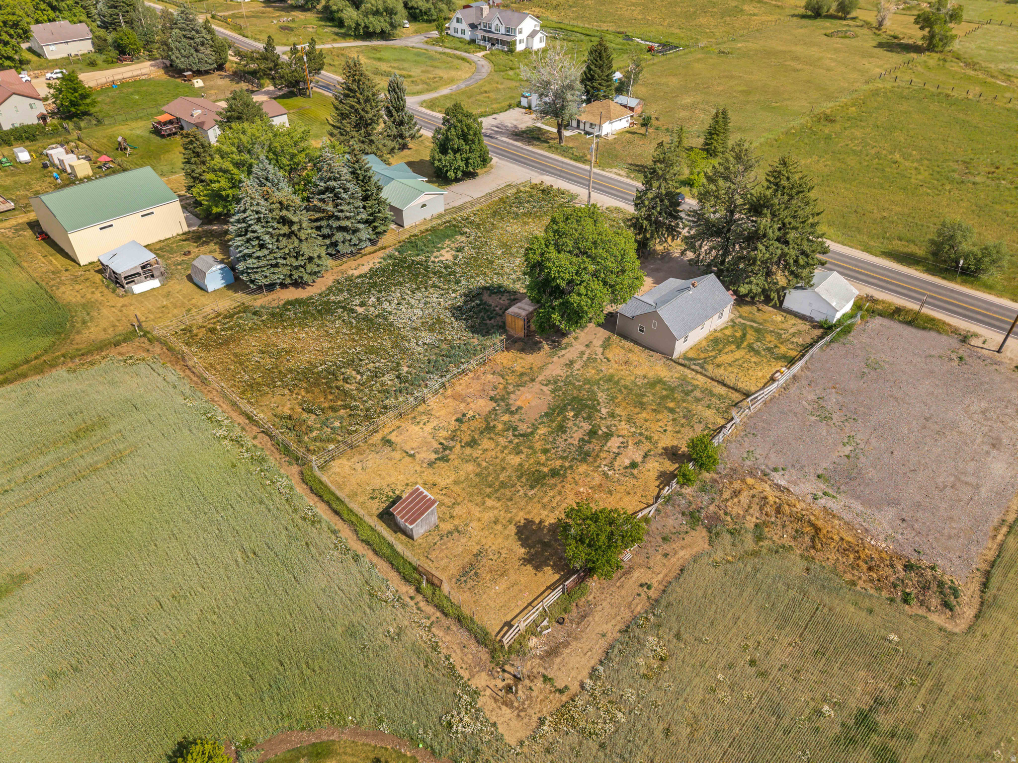 main property photo 5