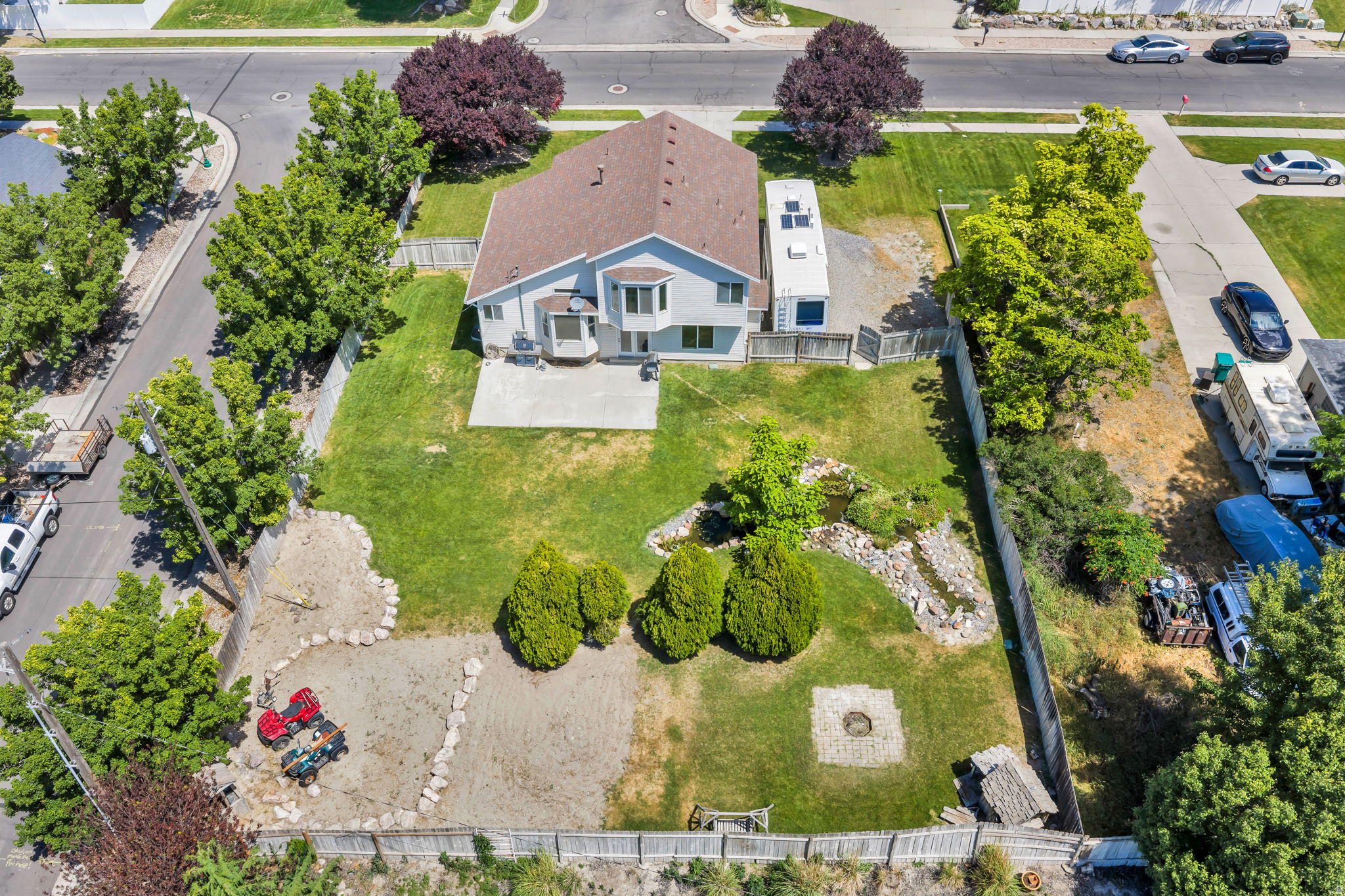 main property photo 26