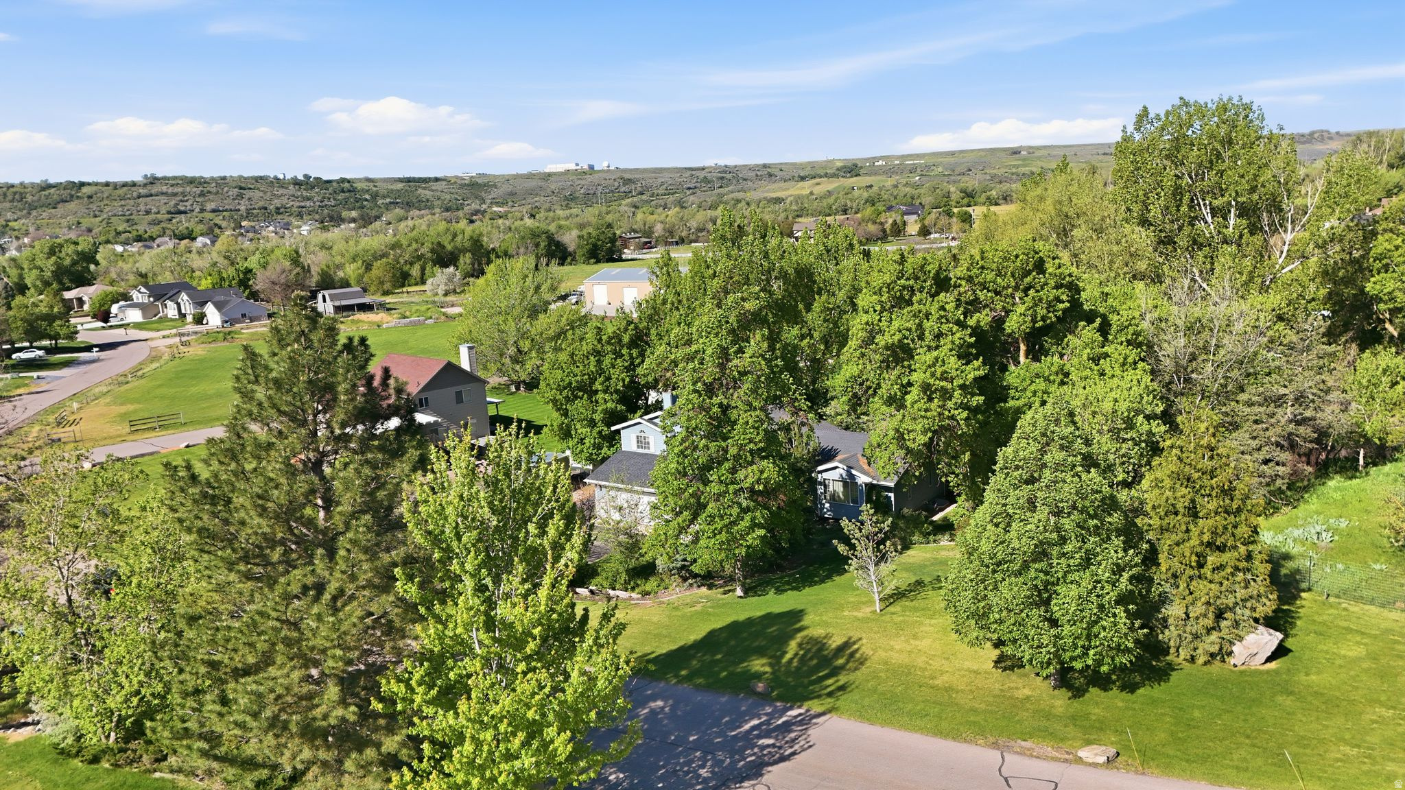 main property photo 38