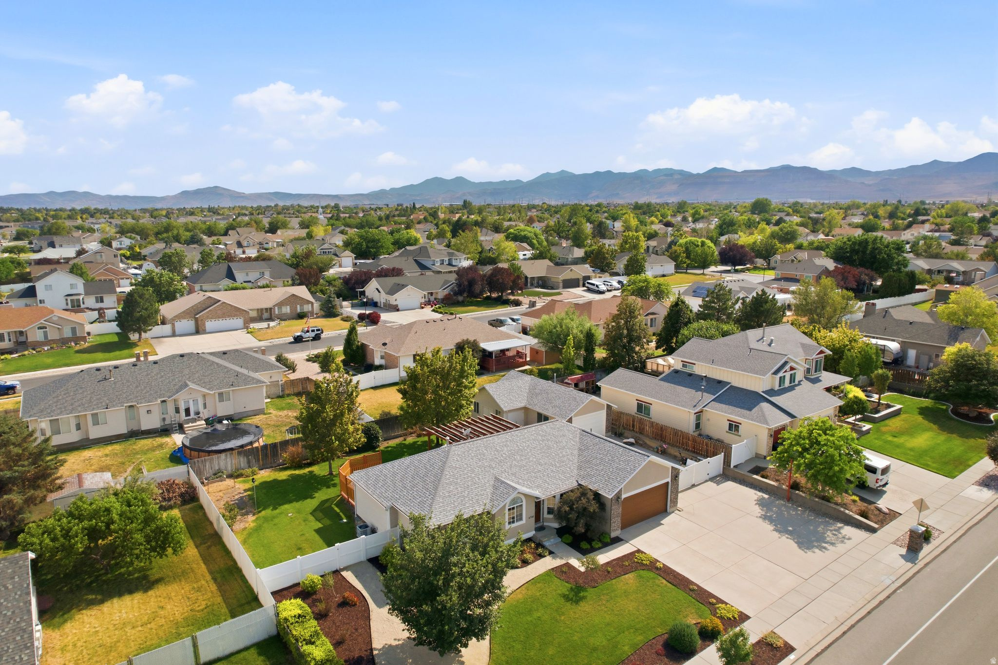 main property photo 57