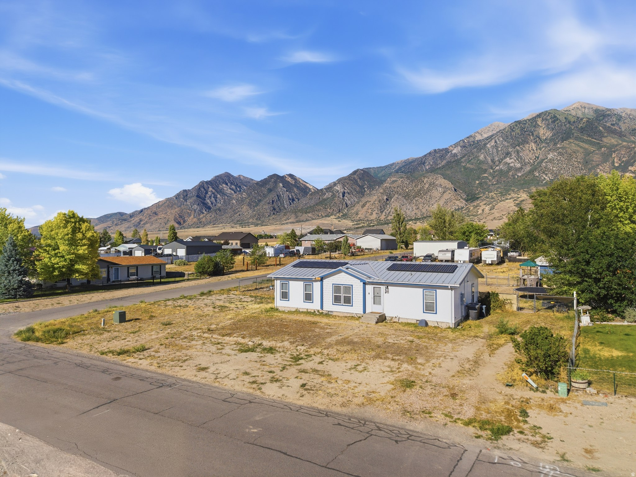 main property photo 24