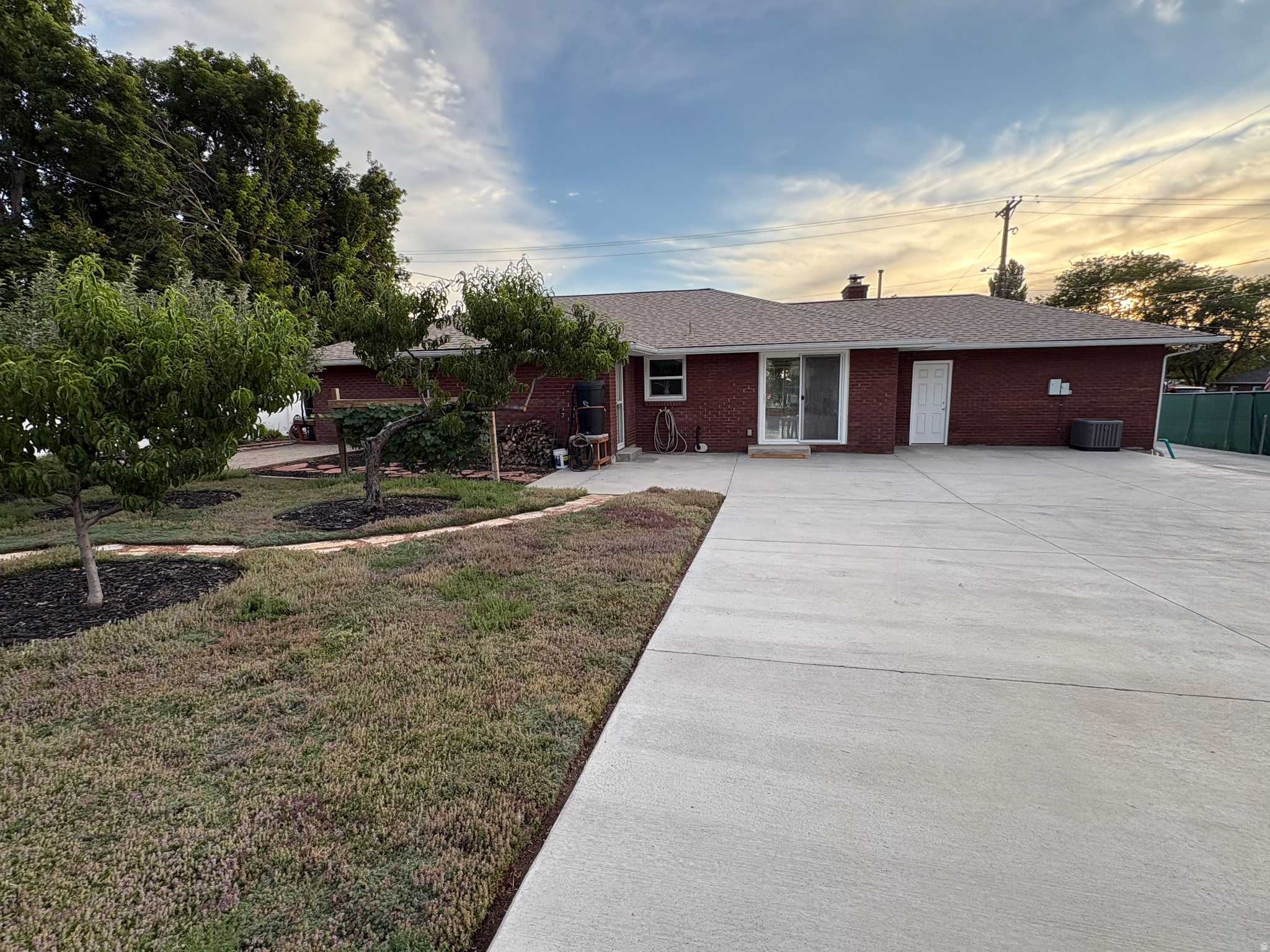 main property photo 41