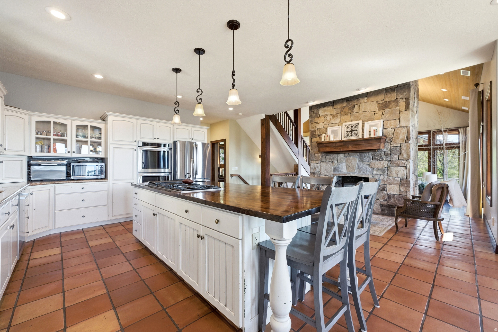 main property photo 20