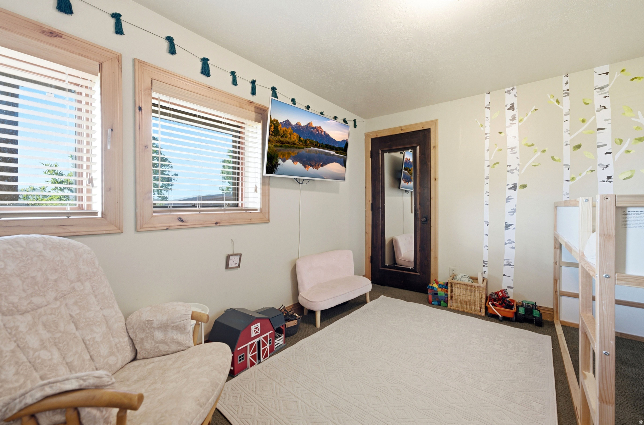 main property photo 67
