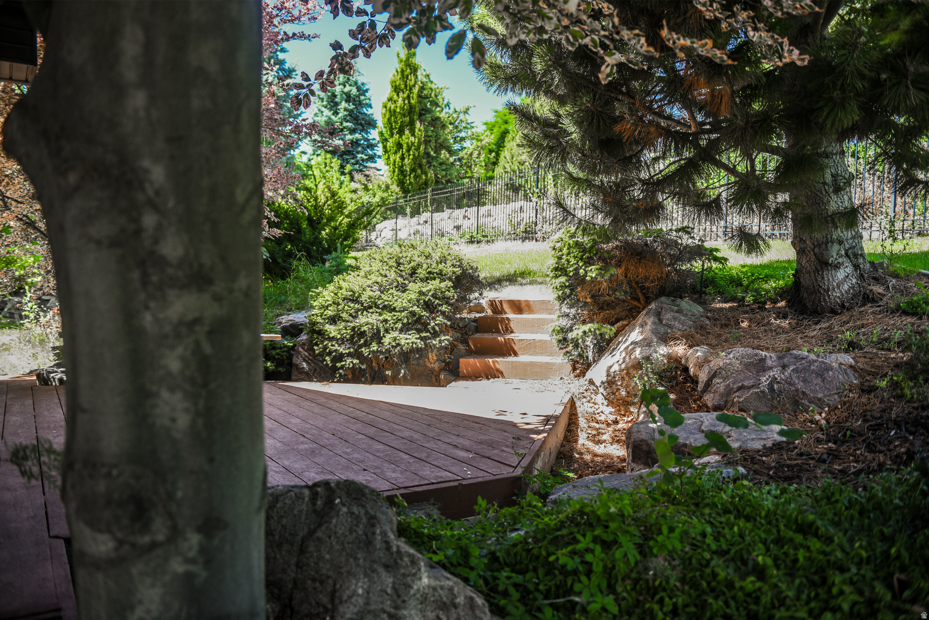 main property photo 29