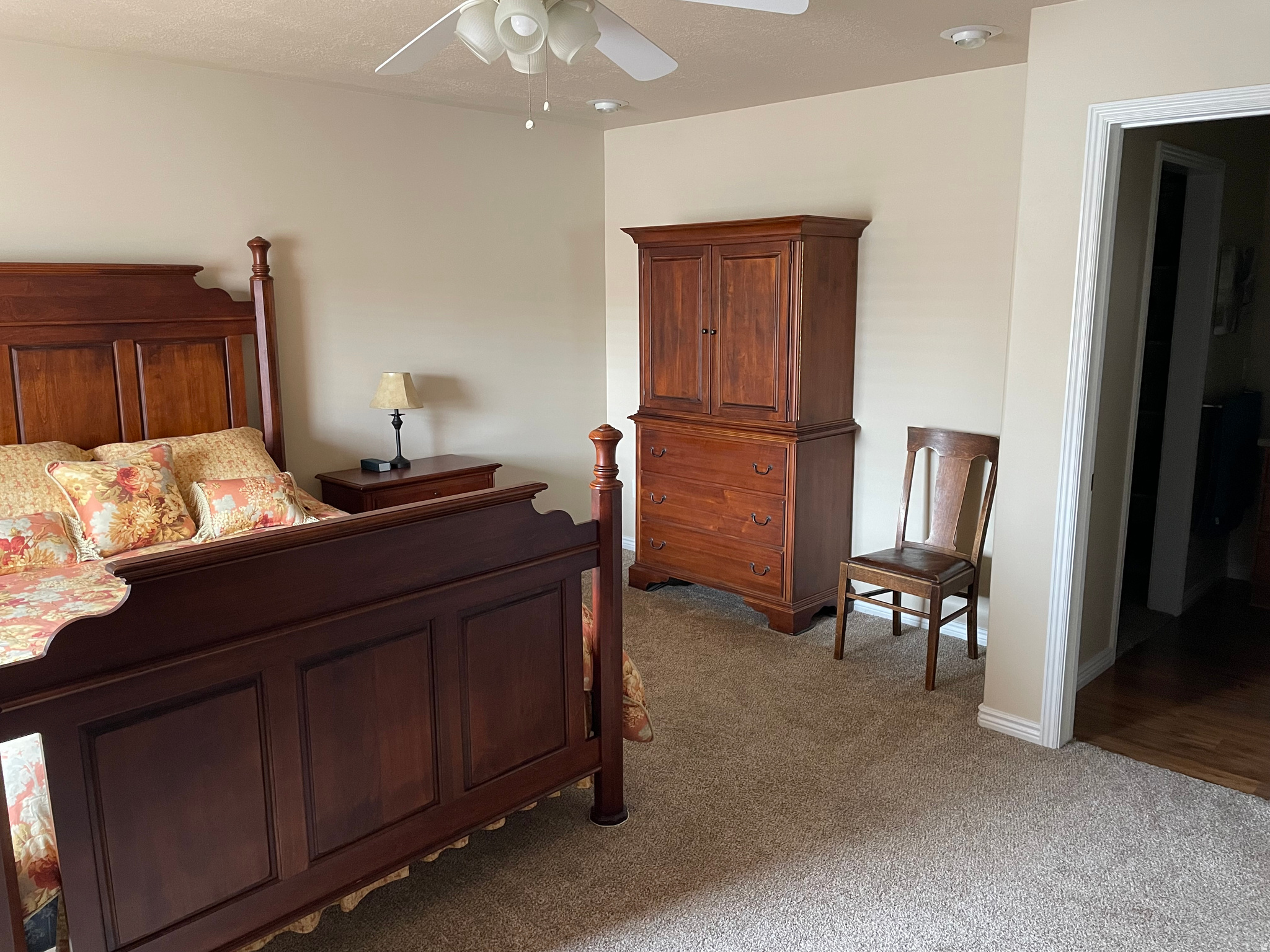 main property photo 13