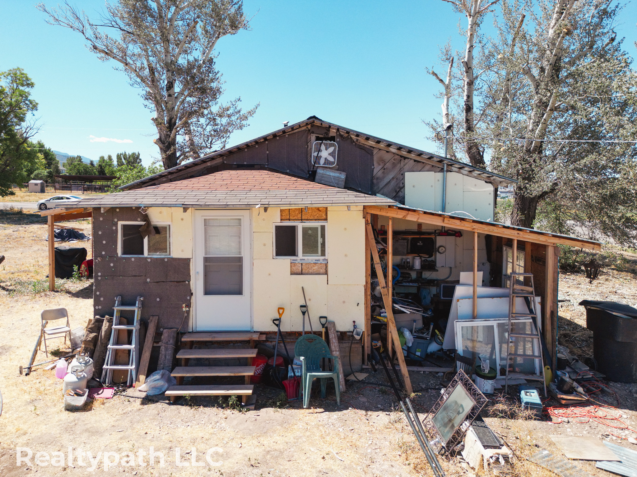 main property photo 12
