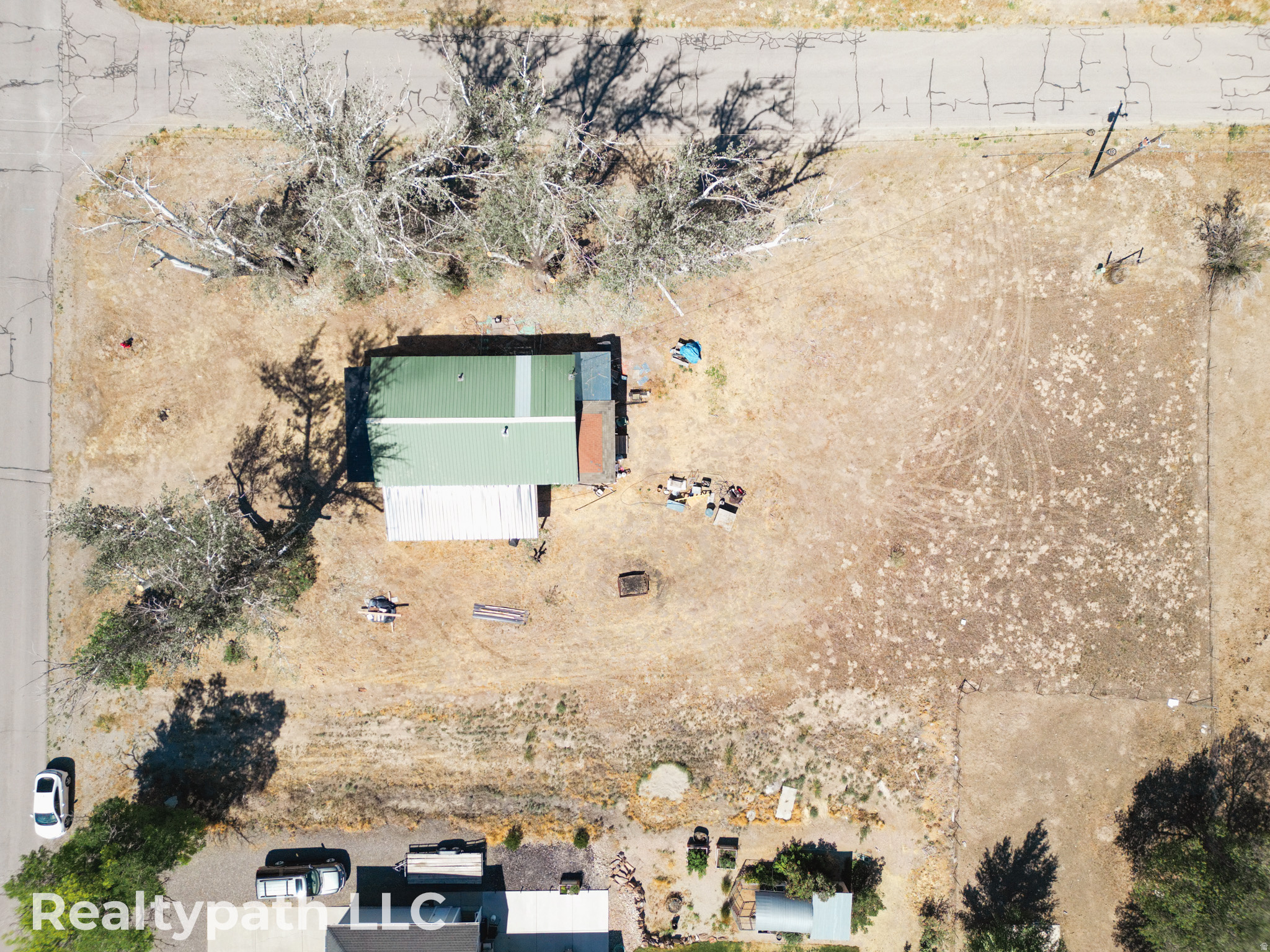 main property photo 7