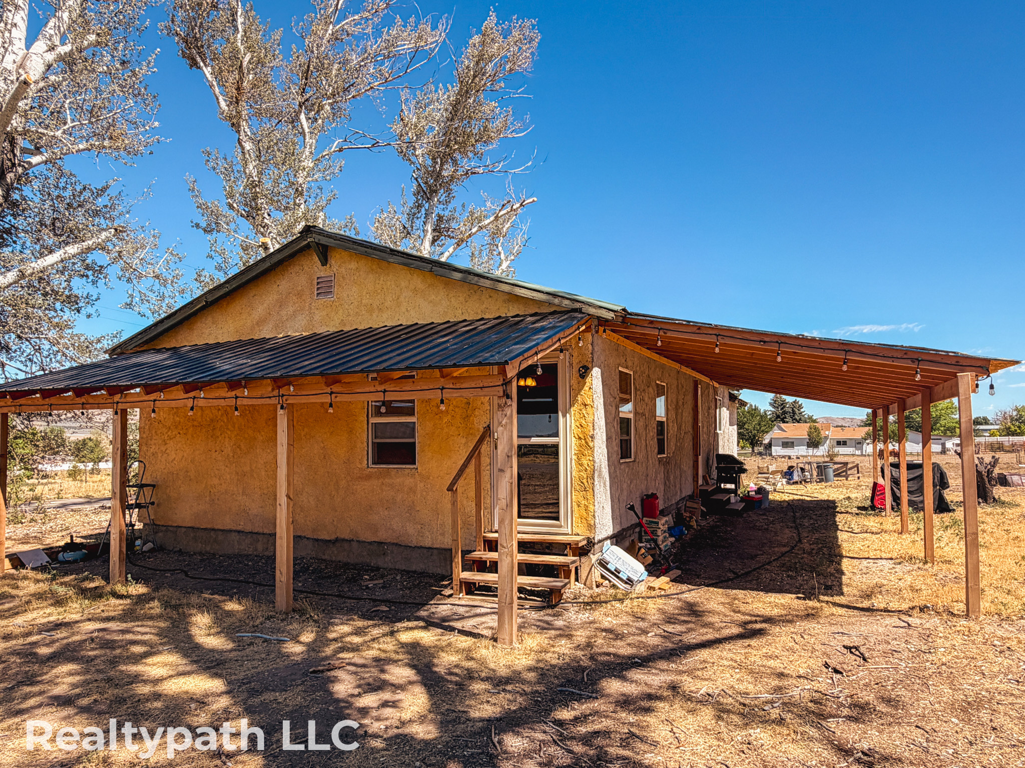 main property photo 8