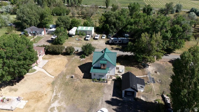 main property photo 35