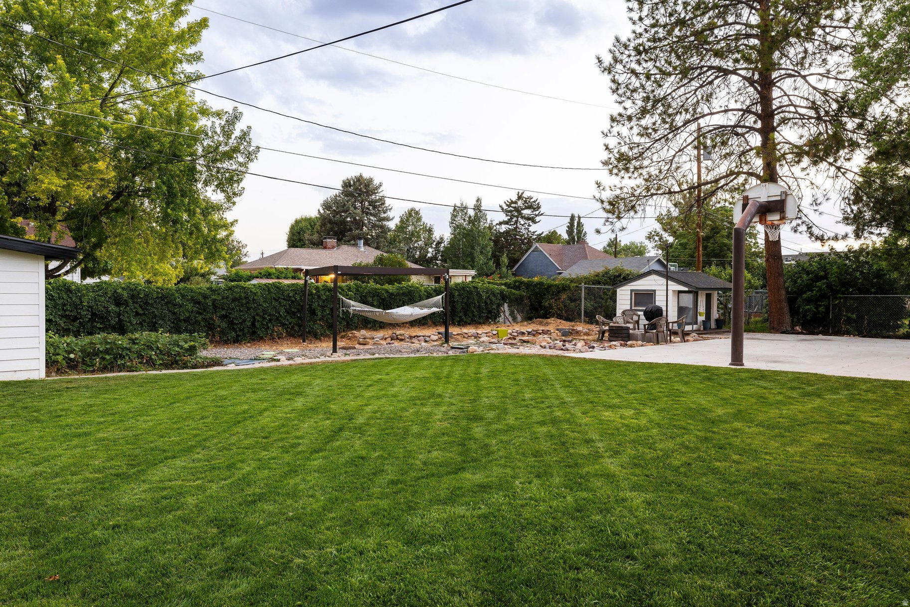 main property photo 41