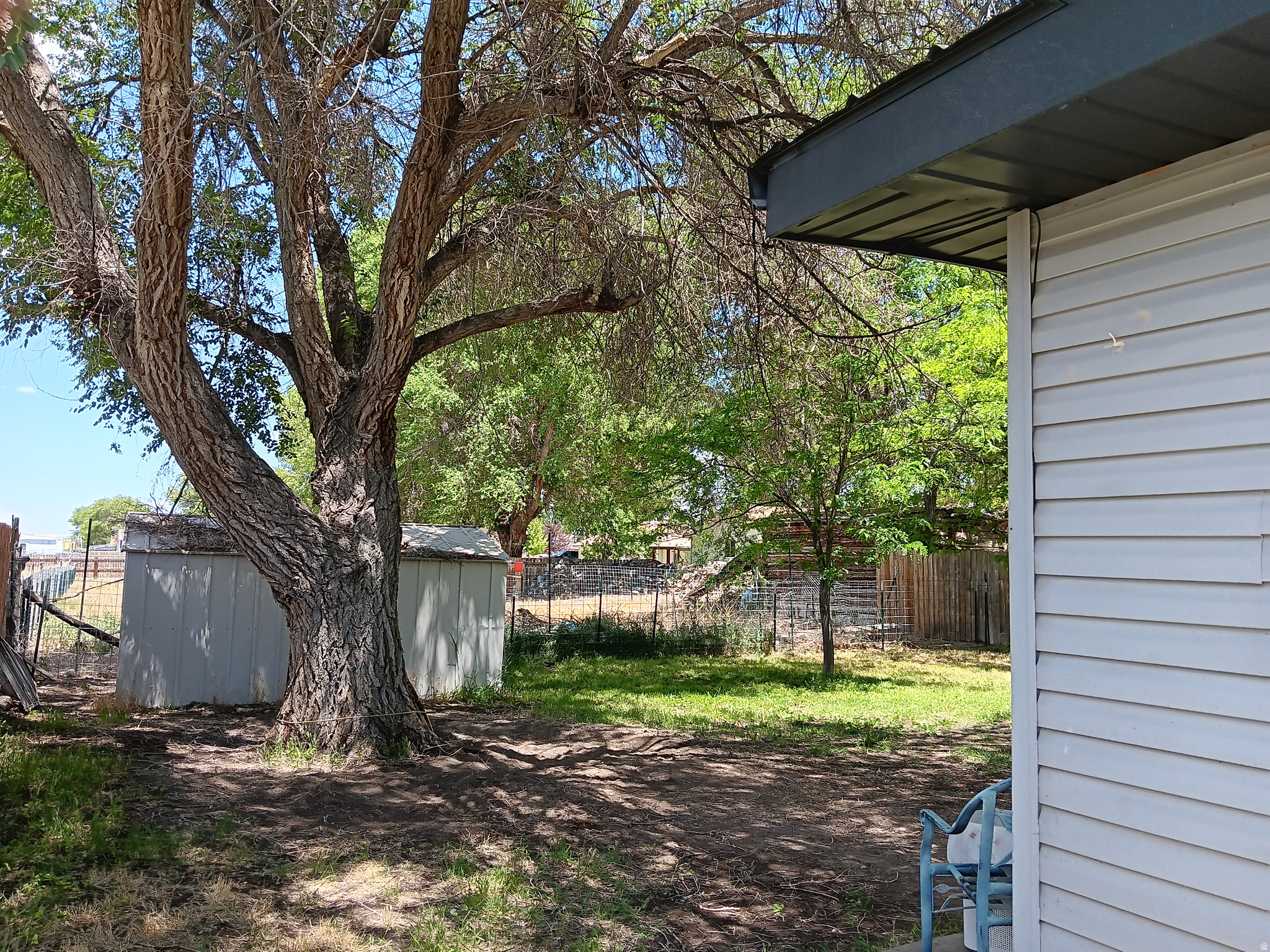 main property photo 44