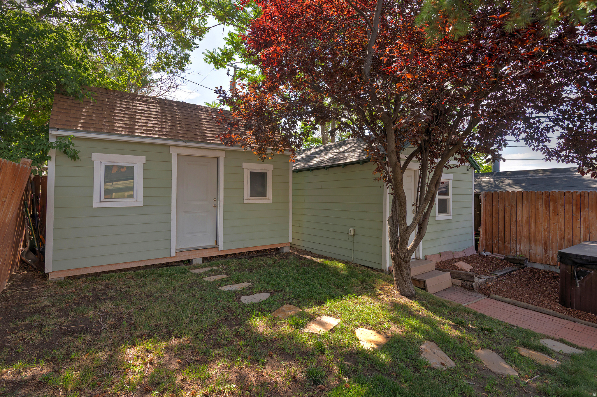 main property photo 44