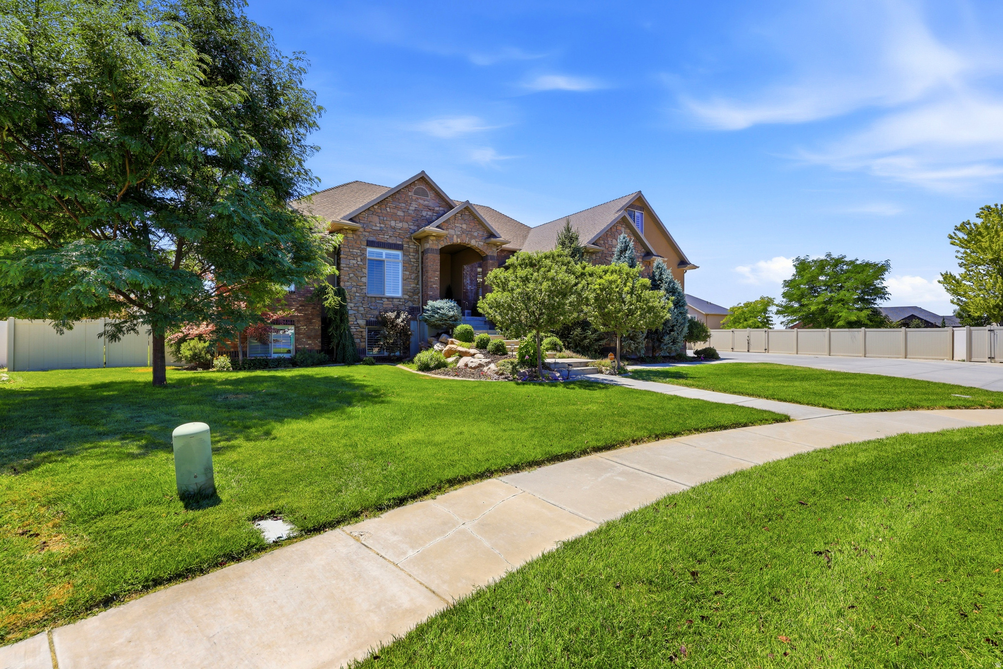 main property photo 74