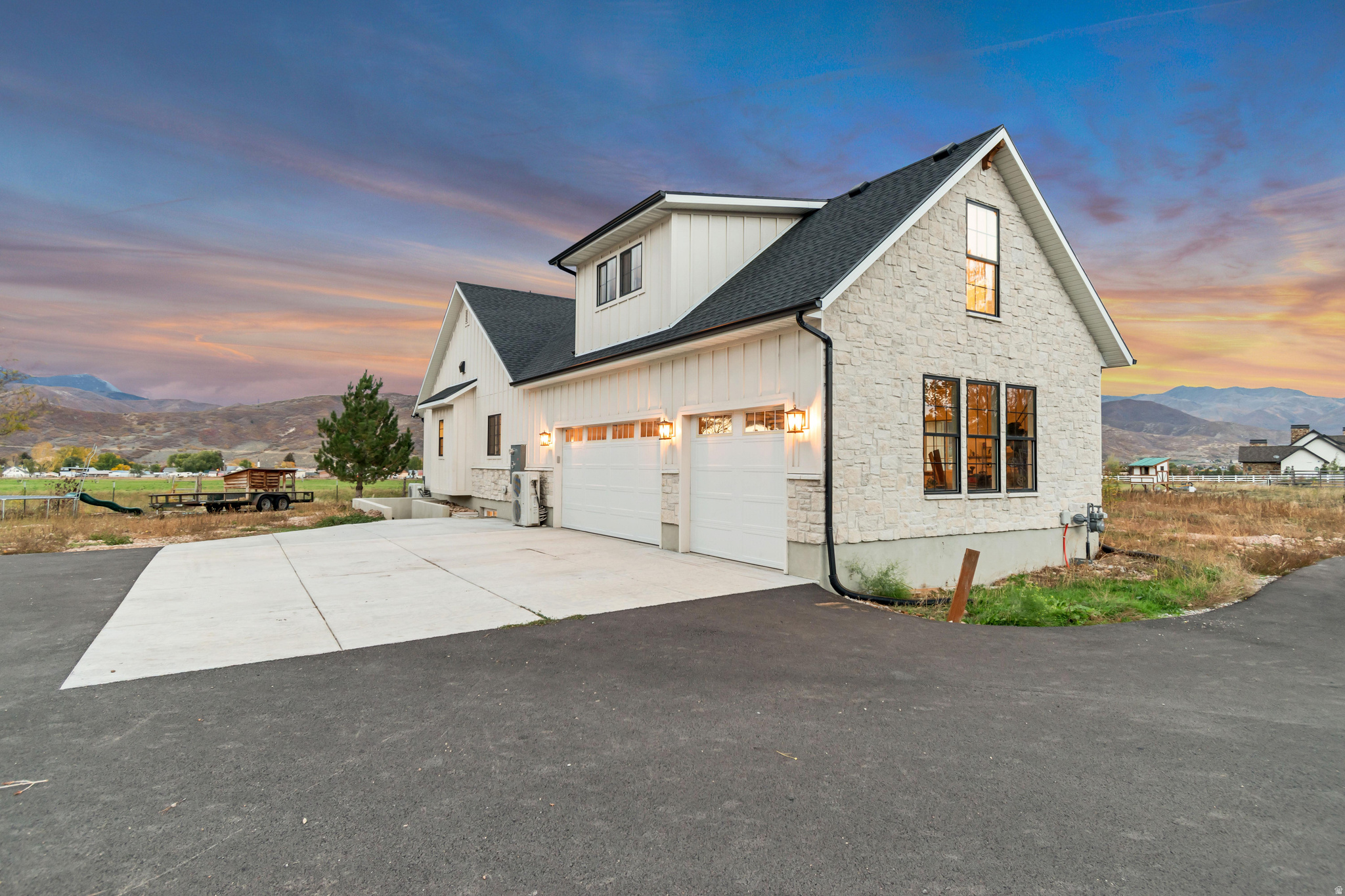 main property photo 70