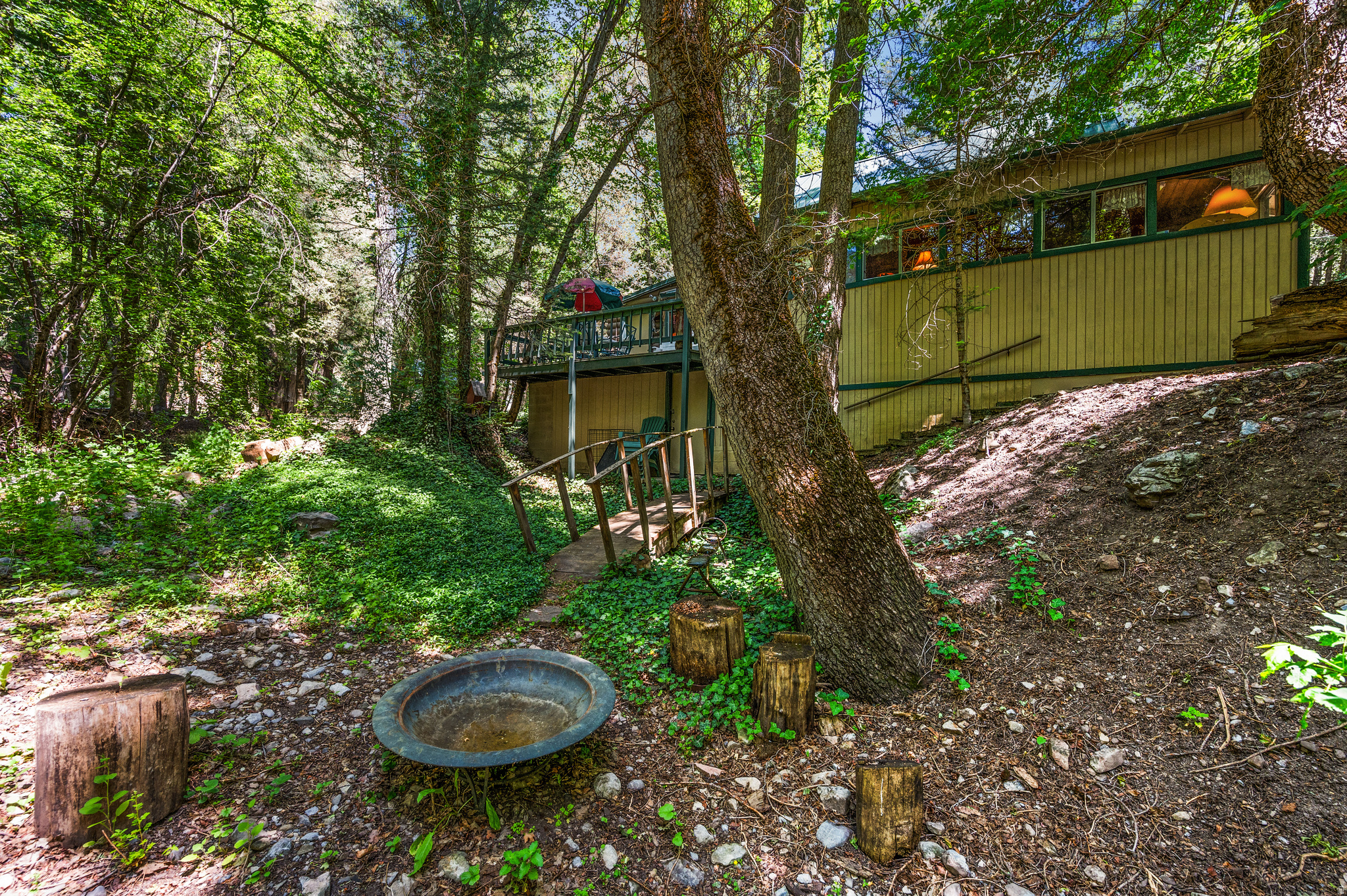 main property photo 28