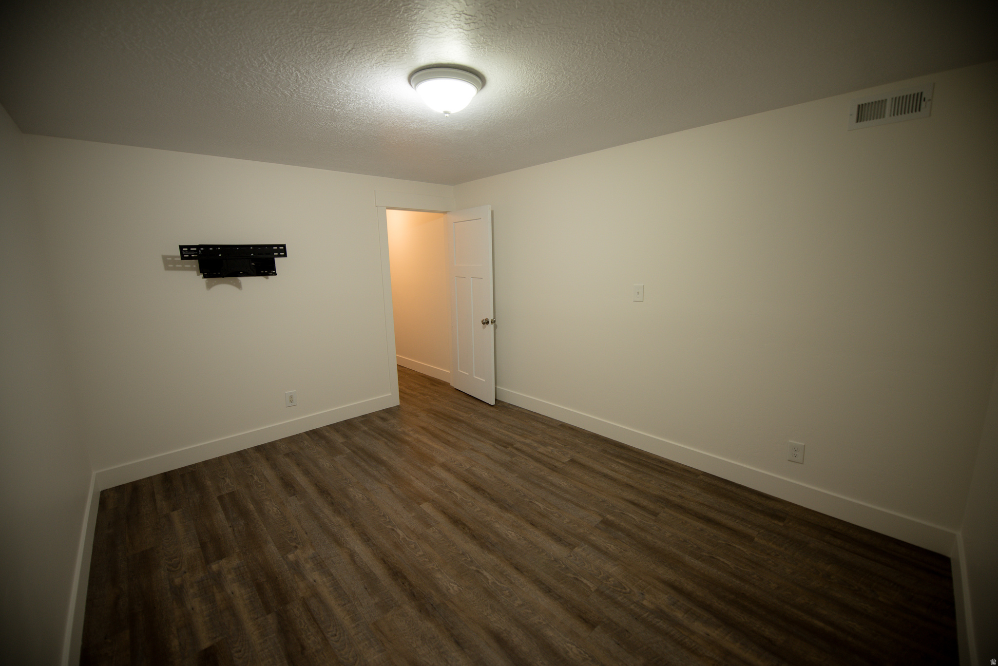main property photo 76