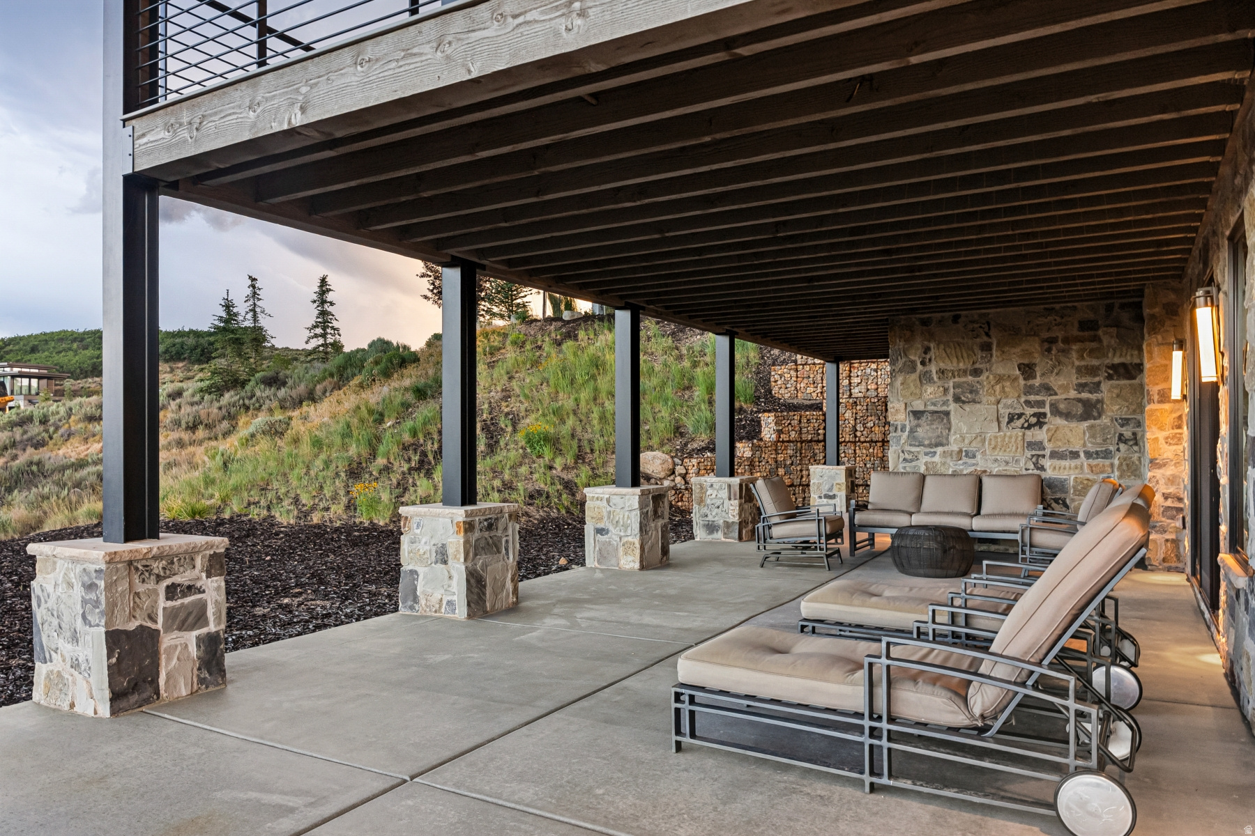 main property photo 64