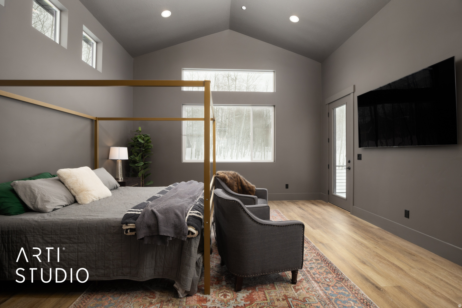 main property photo 18