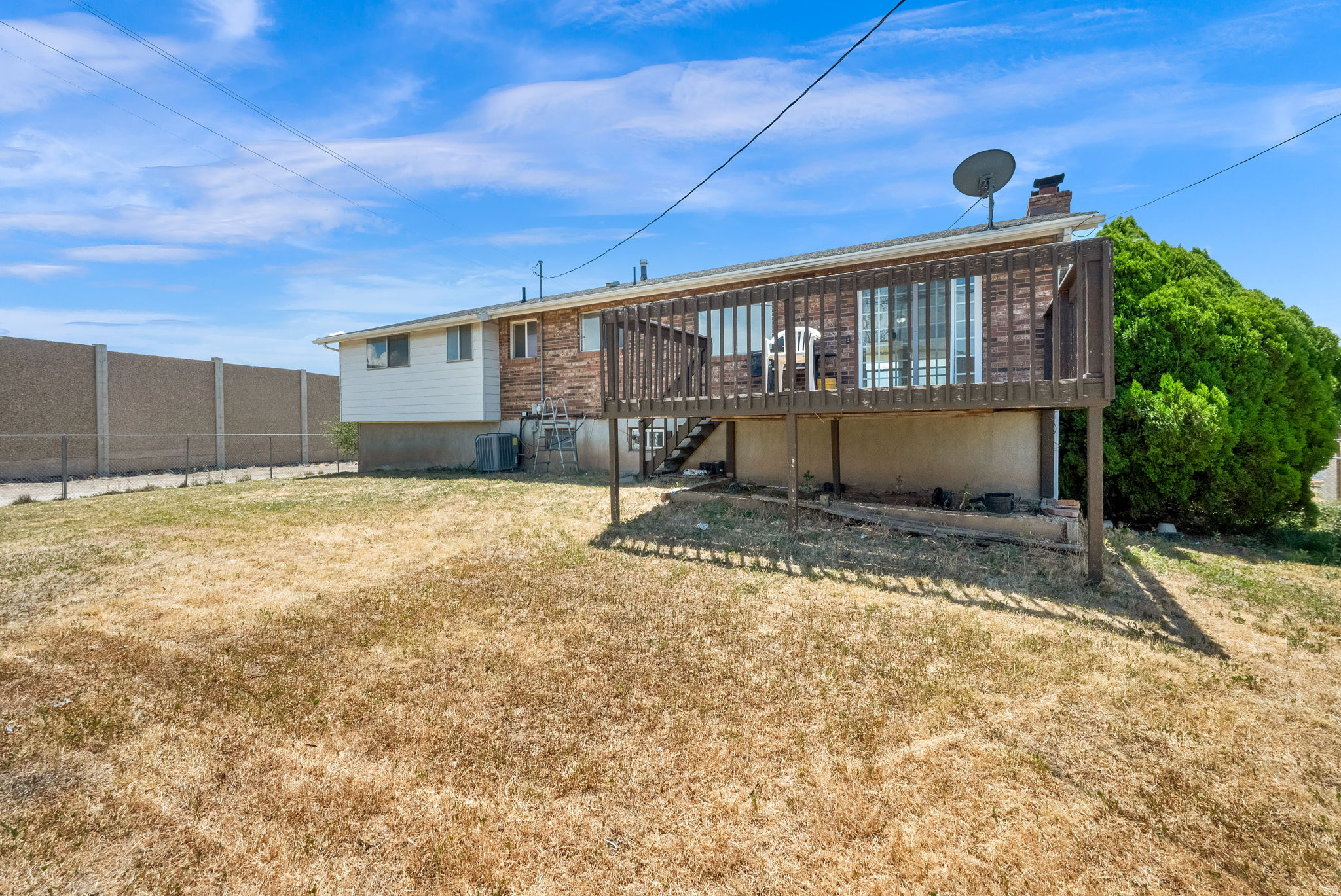 main property photo 25