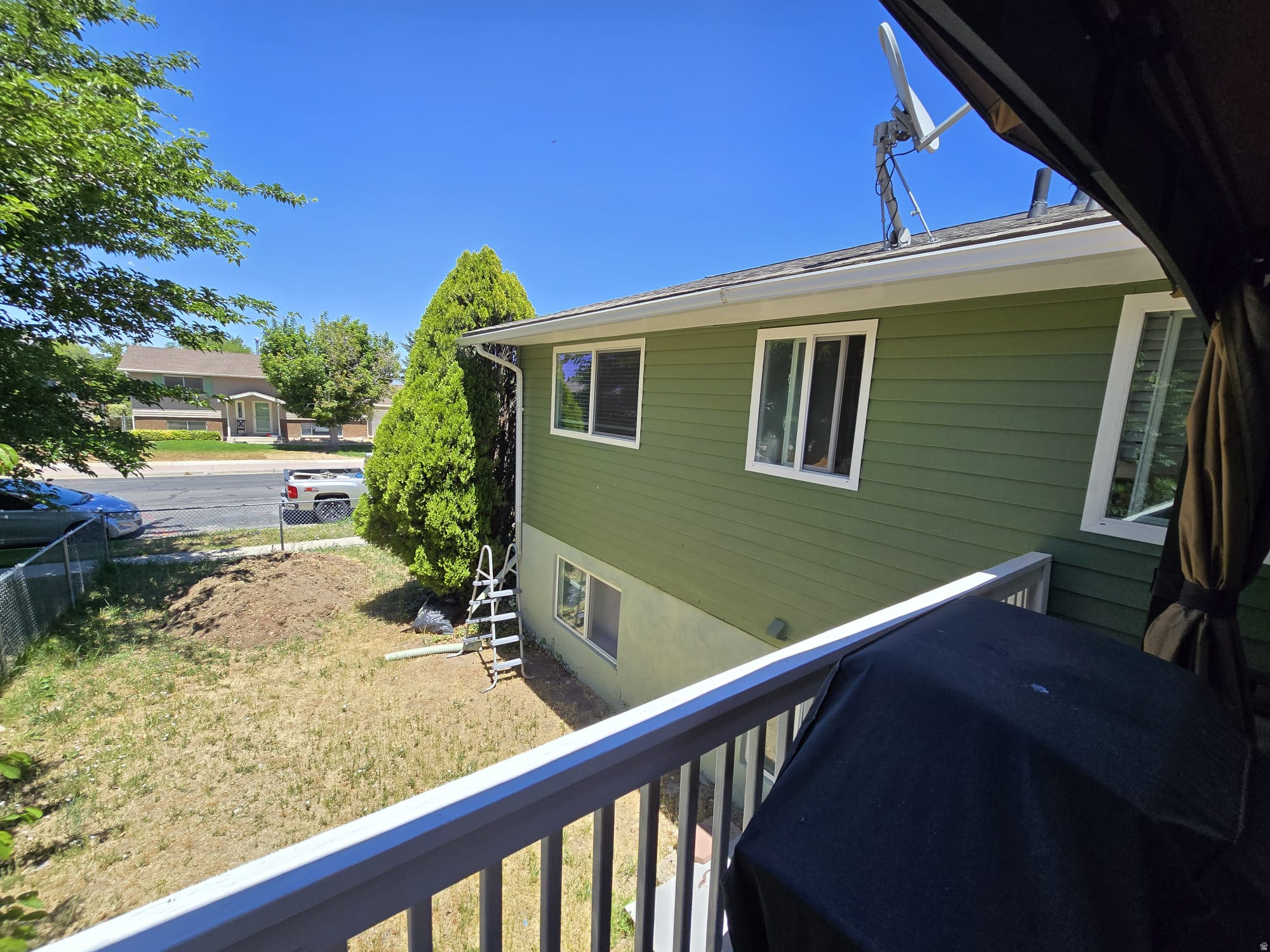main property photo 15