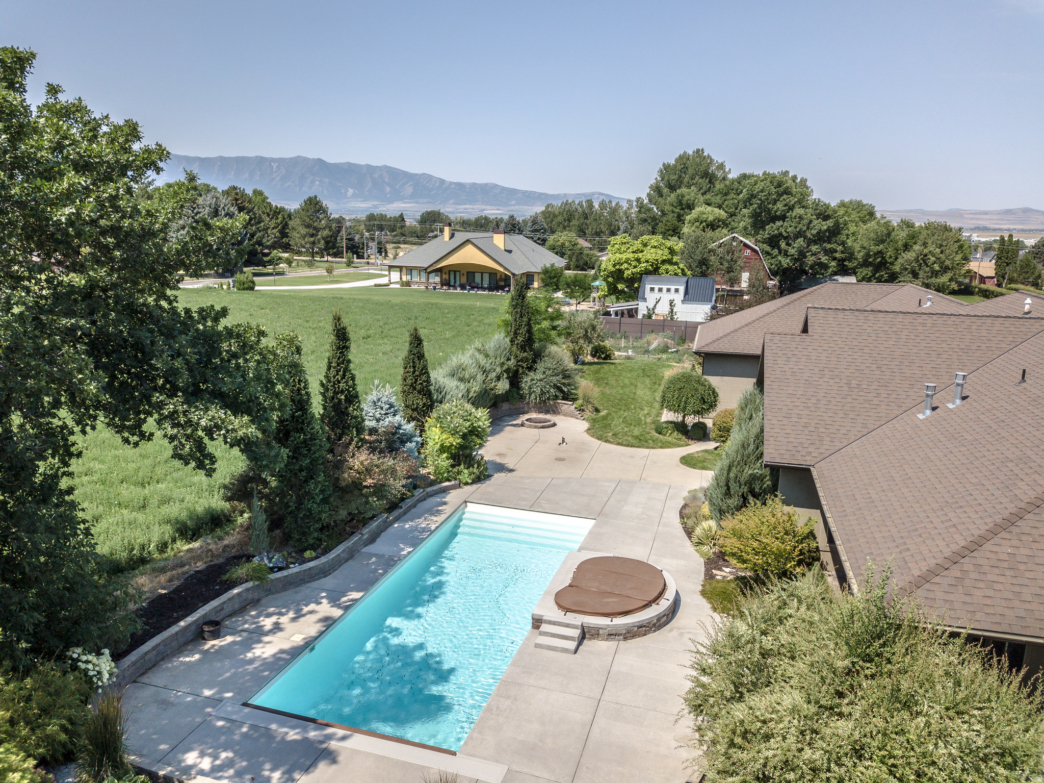 main property photo 60