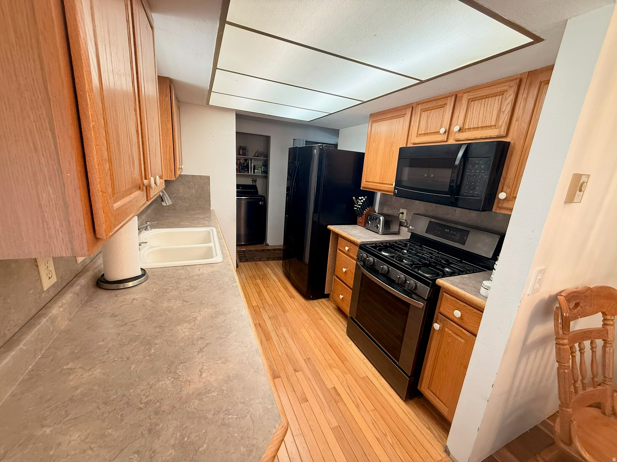 main property photo 7