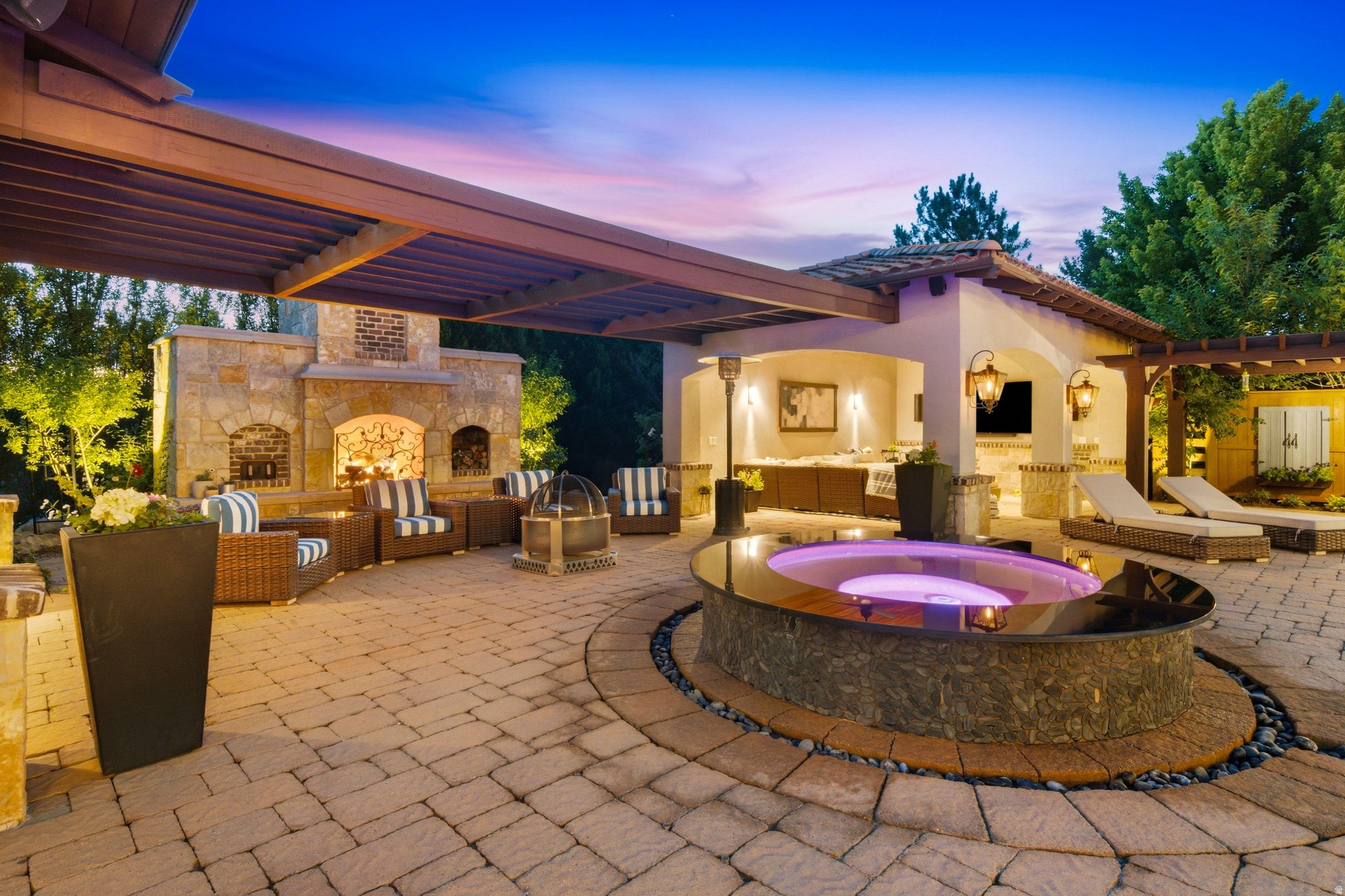 main property photo 138