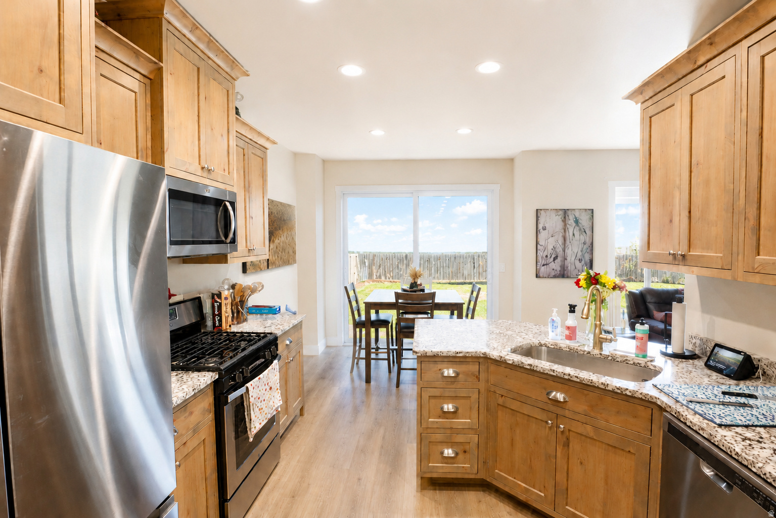 main property photo 78