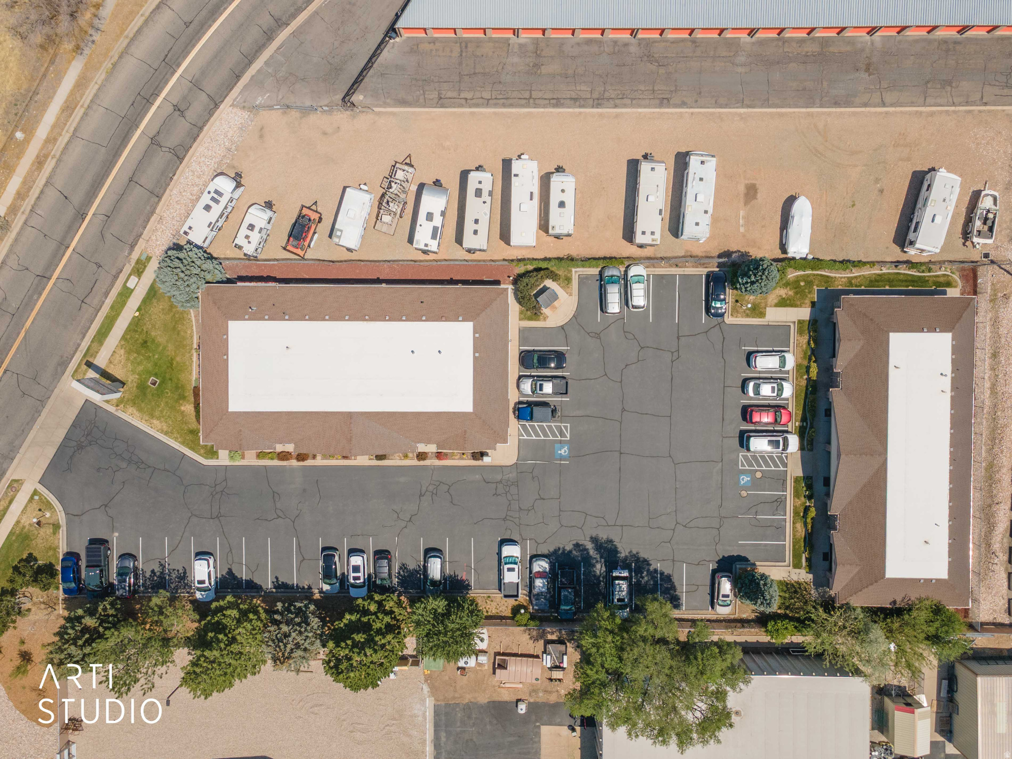 main property photo 26