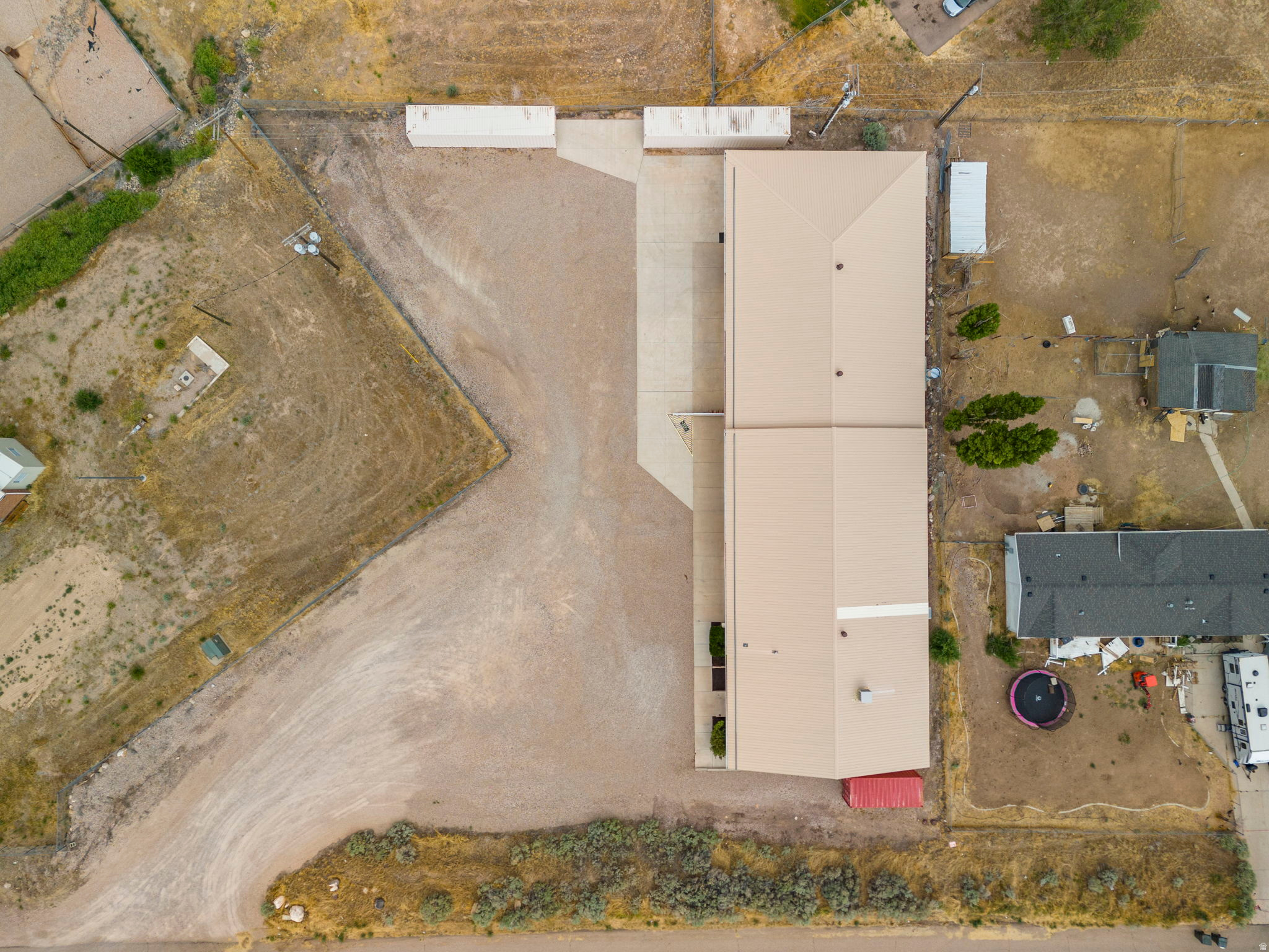 main property photo 13