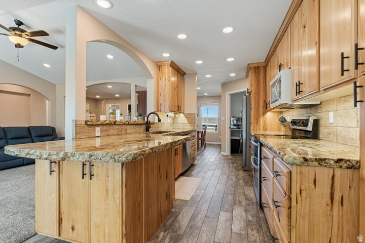 main property photo 7