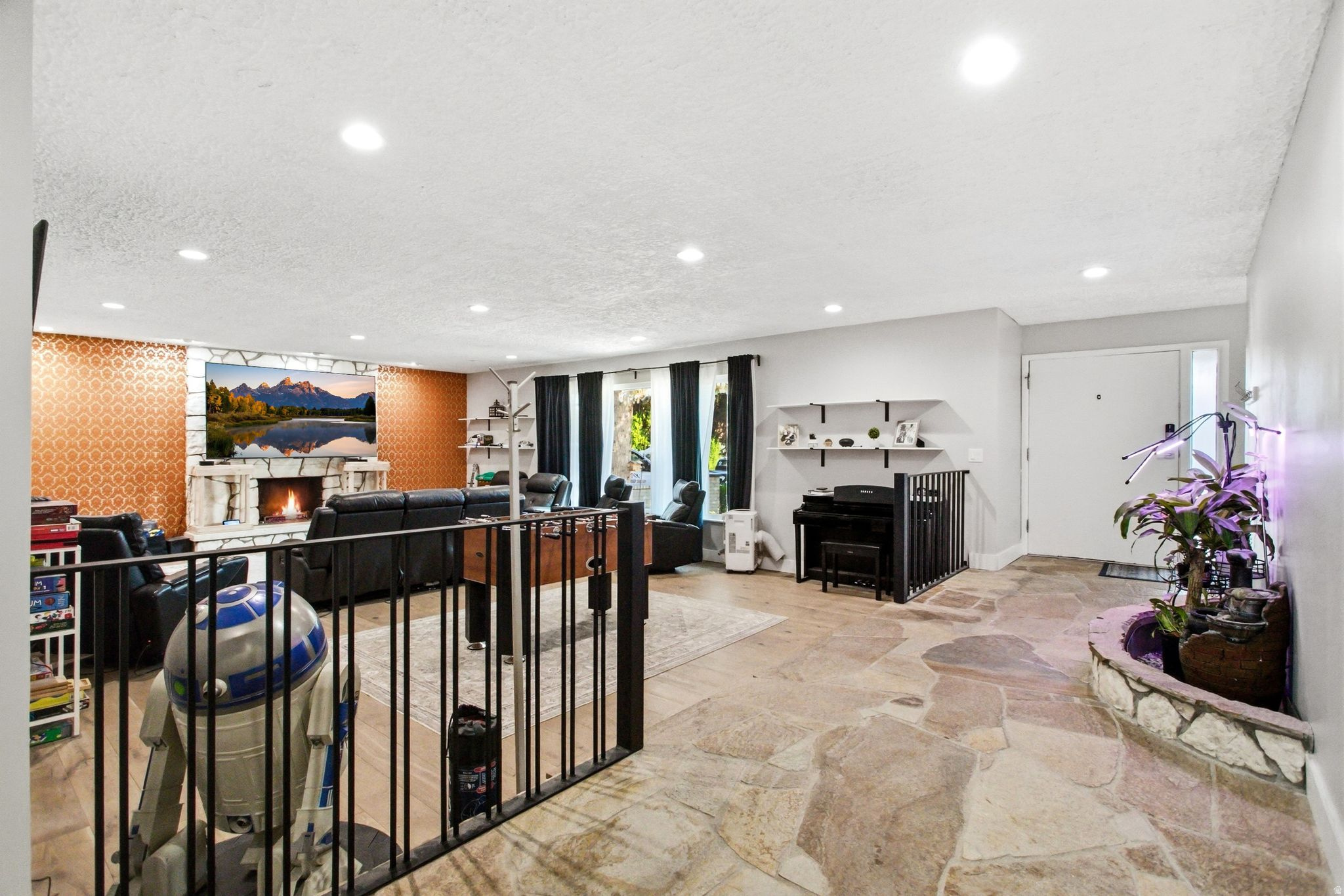 main property photo 13