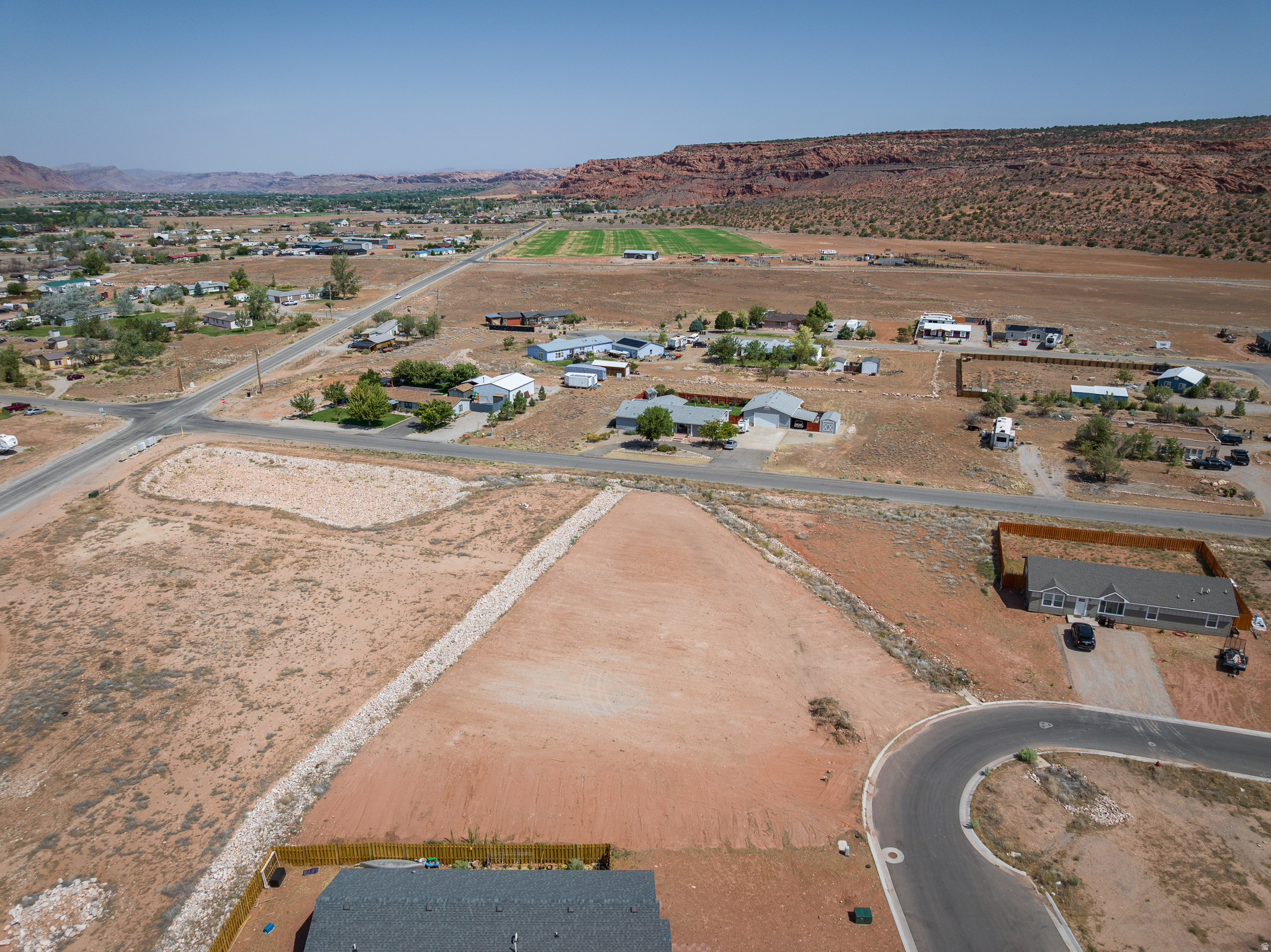 main property photo 11