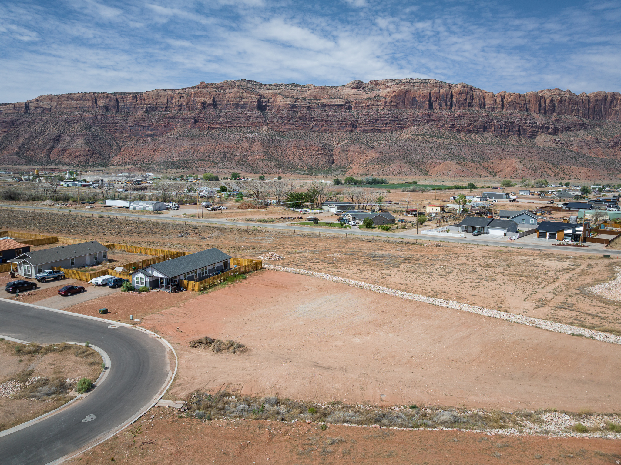 main property photo 14