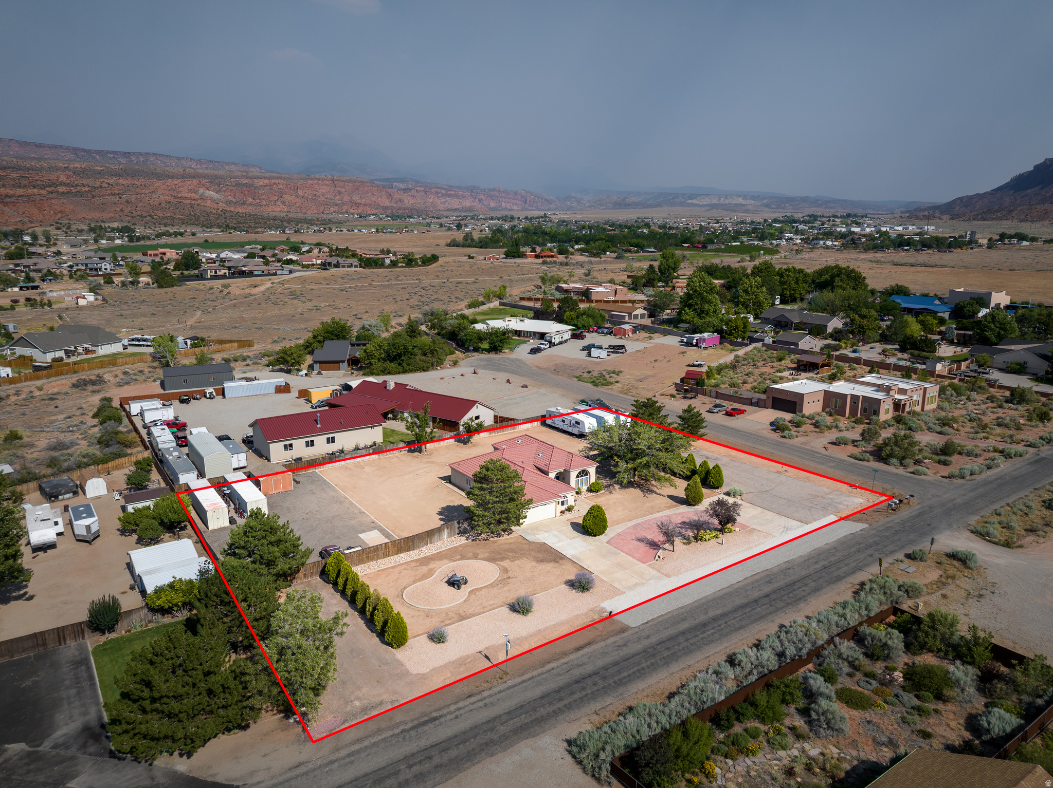 main property photo 27