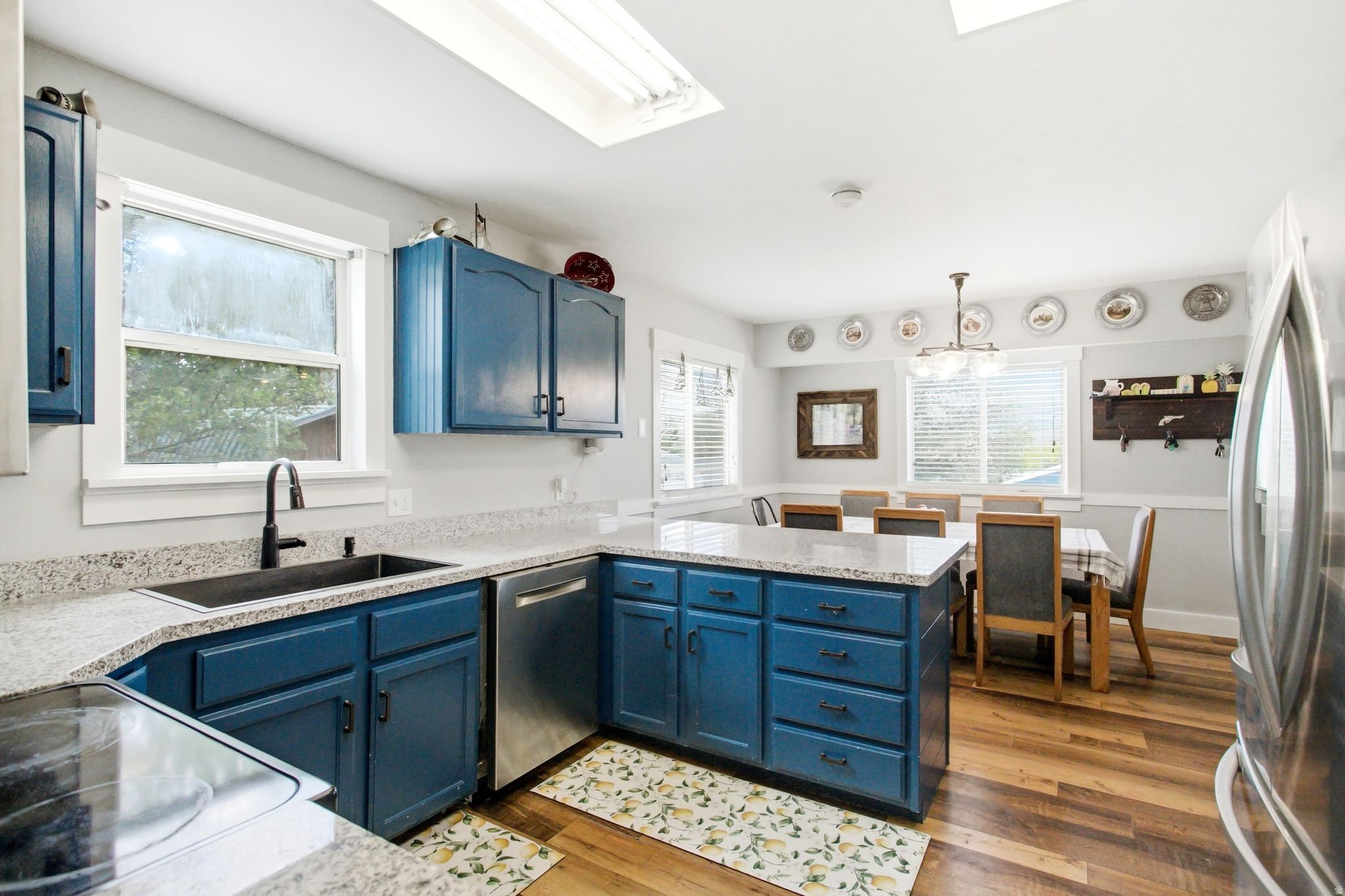 main property photo 9
