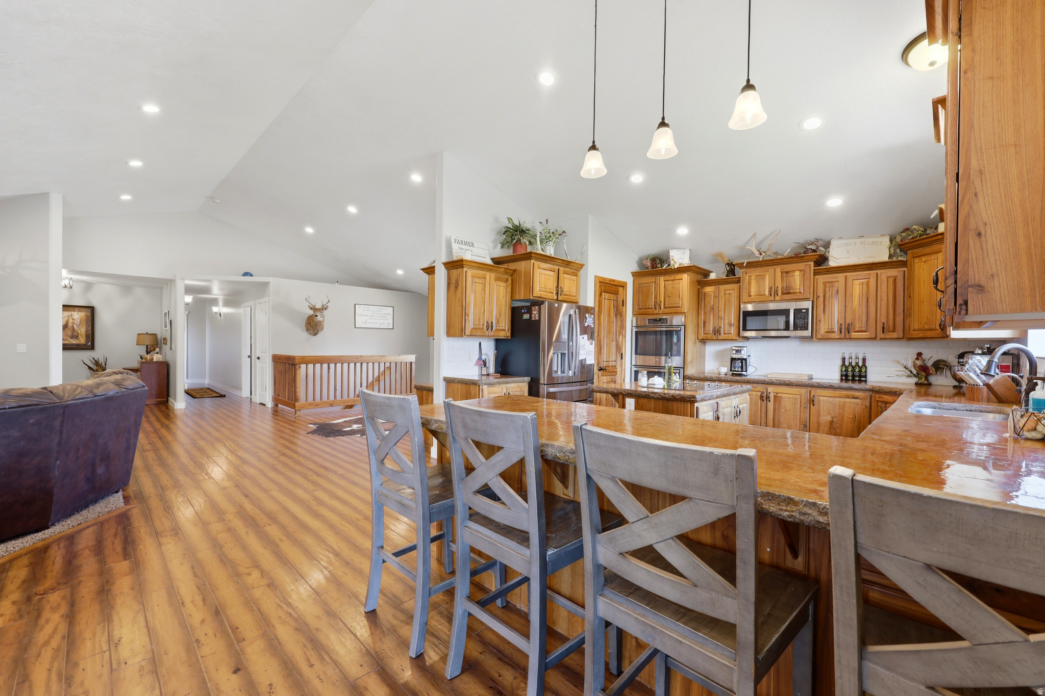 main property photo 14